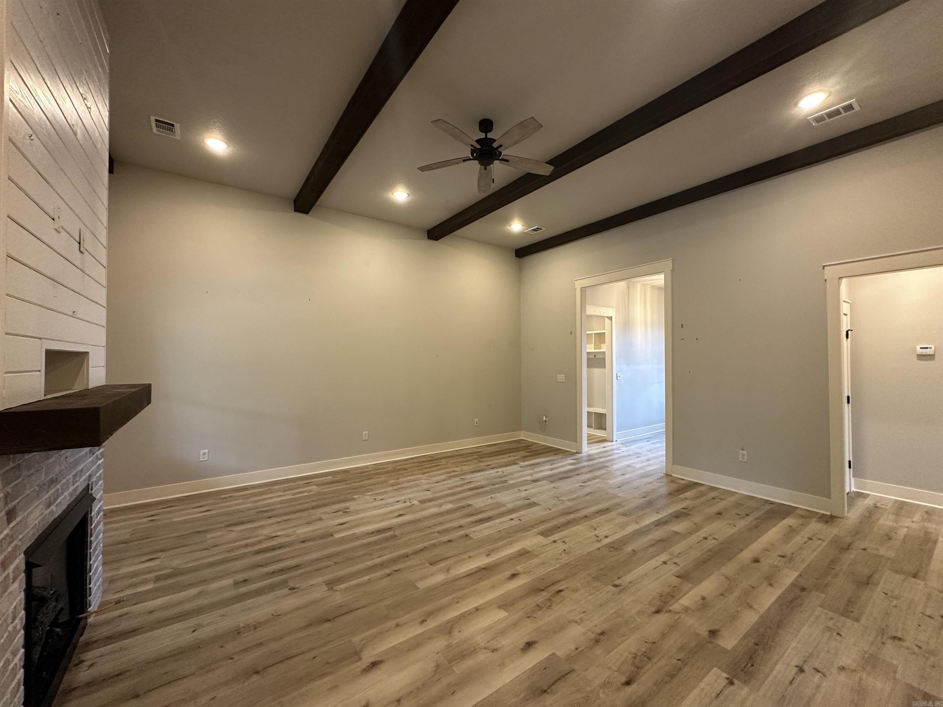 GATLIN CROSSING AT WHISPERING HI - Residential