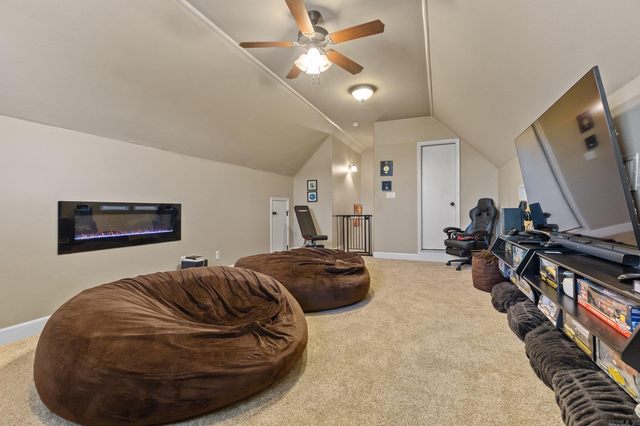 ANDRES PLACE - Residential