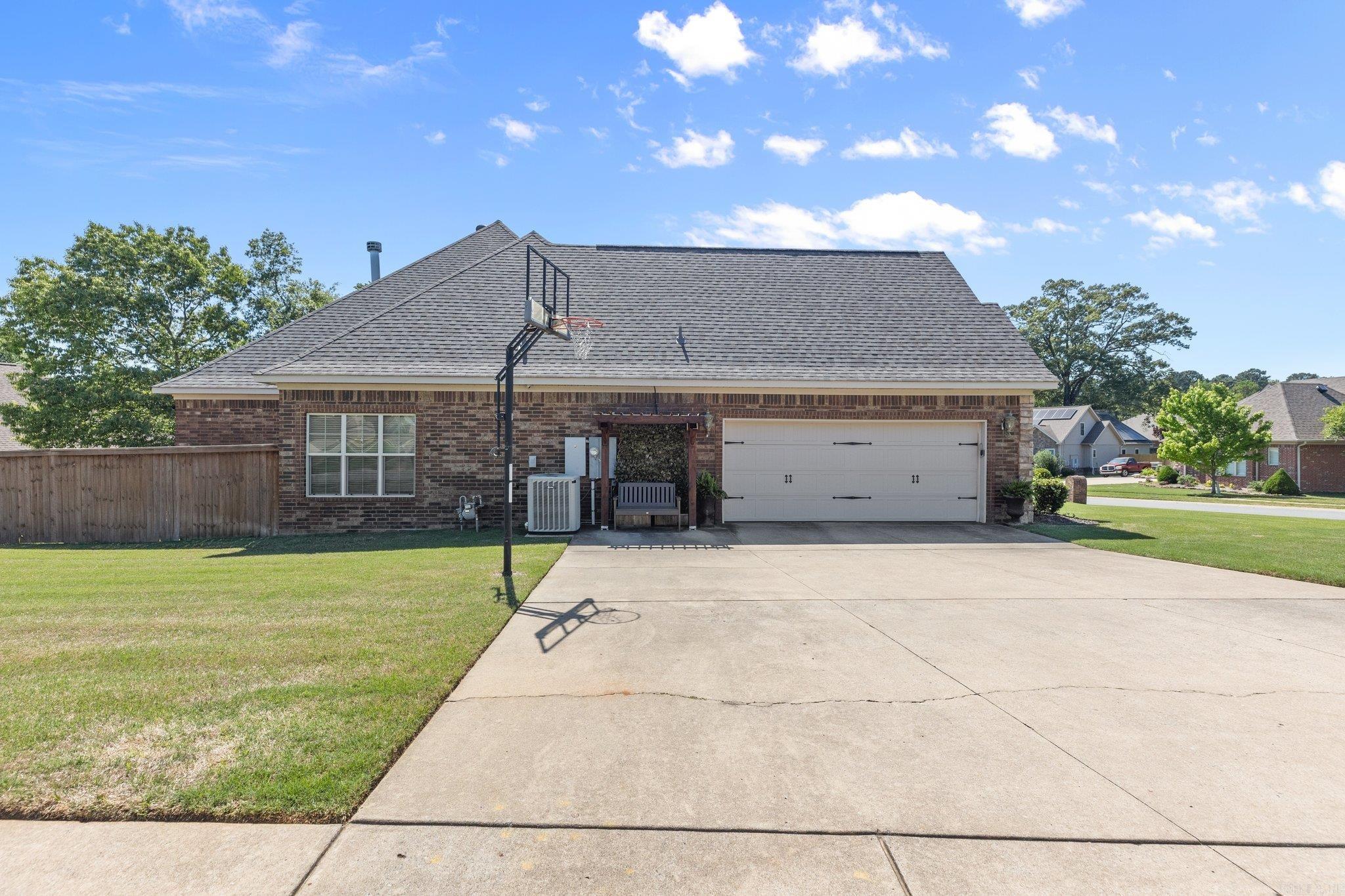 ANDRES PLACE - Residential