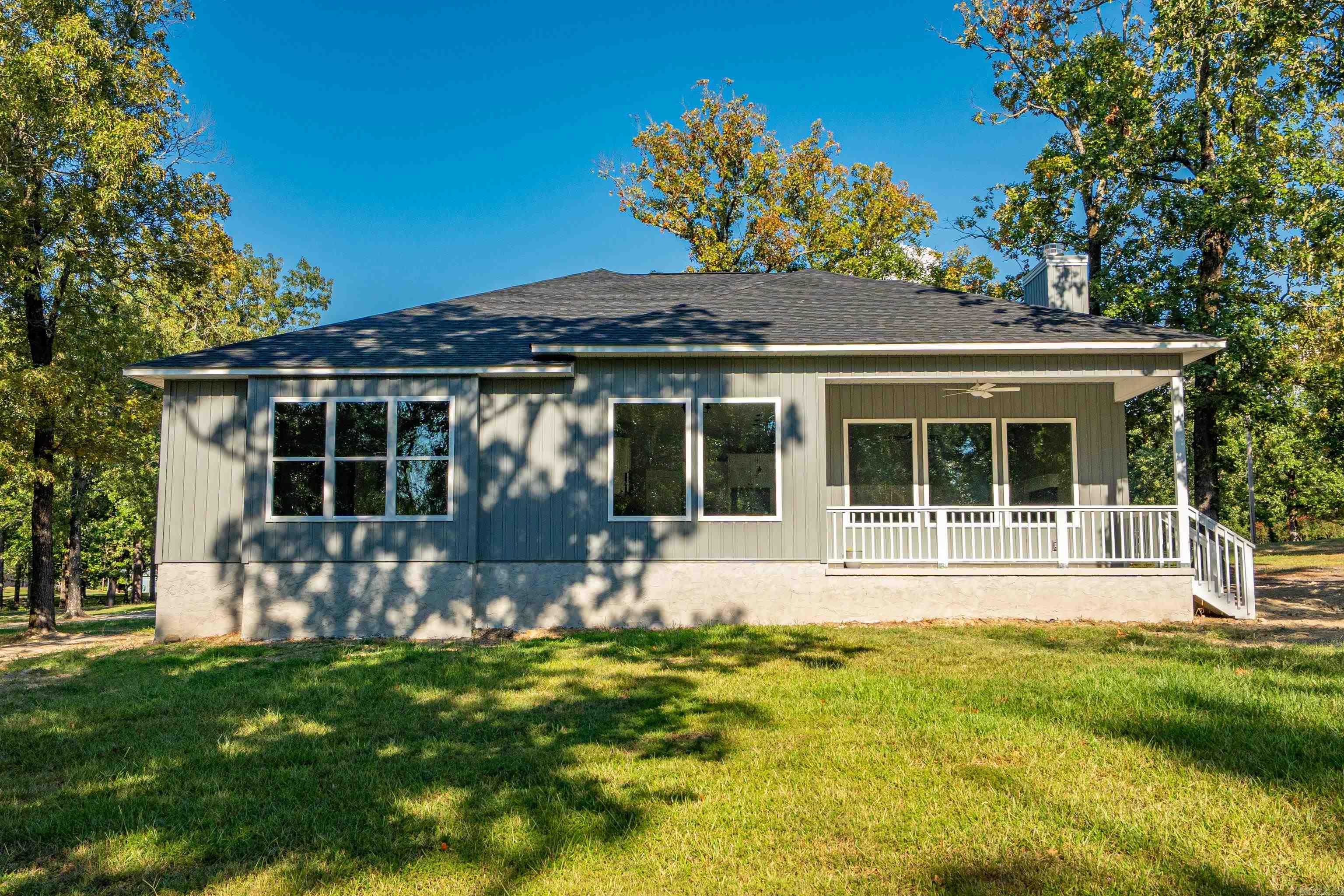 Lake Hamilton-Outside - Residential
