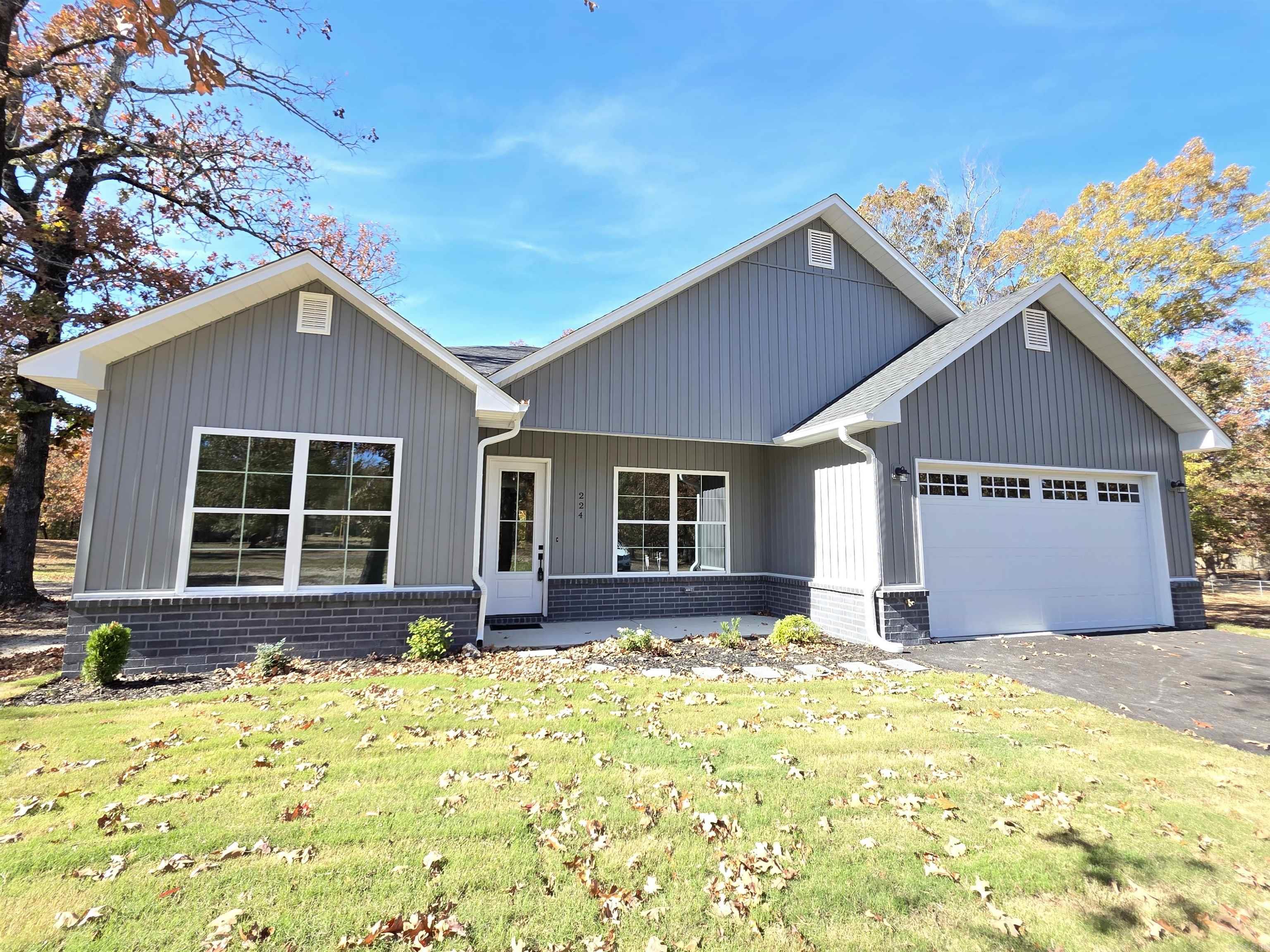 Lake Hamilton-Outside - Residential