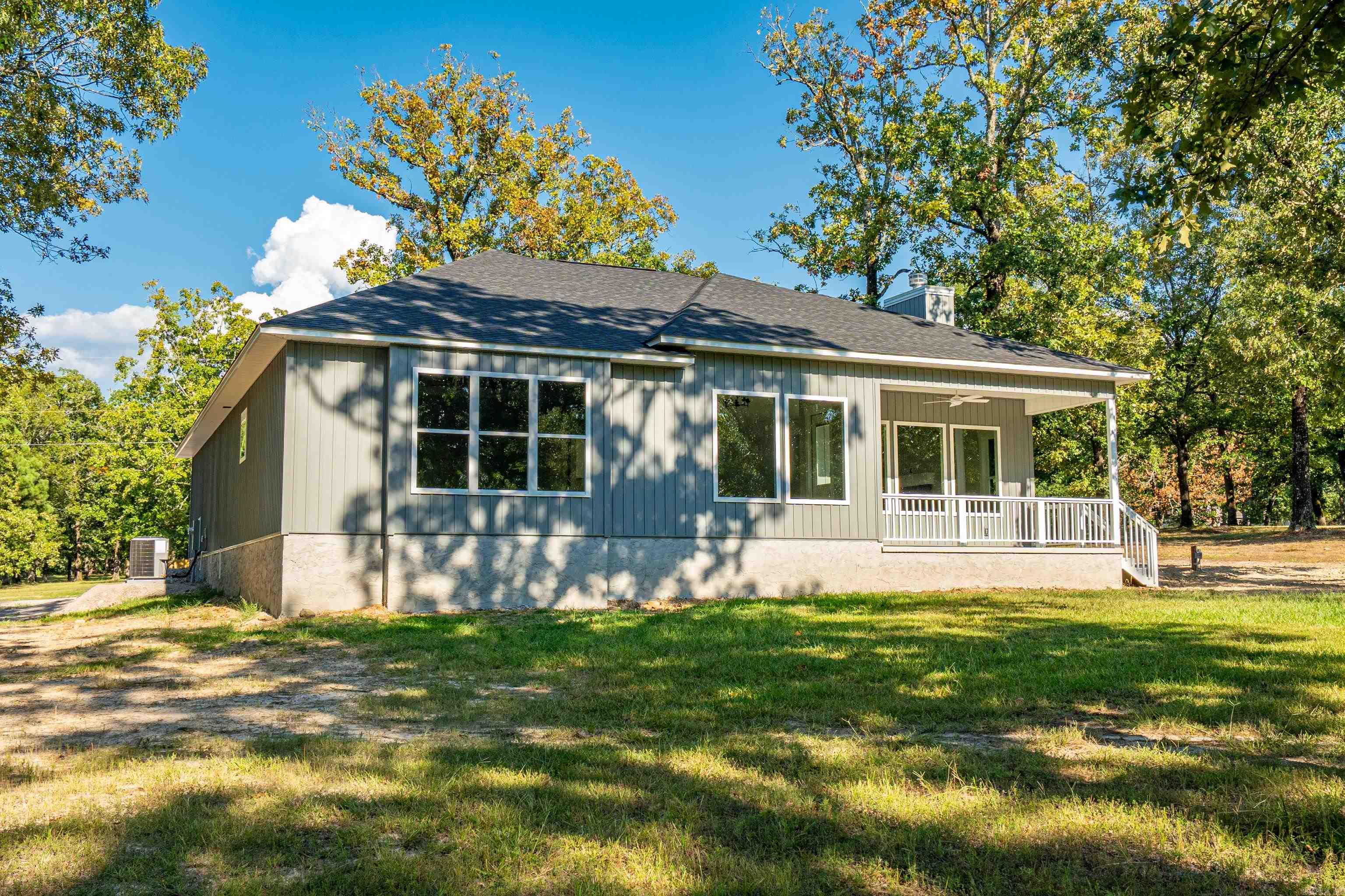 Lake Hamilton-Outside - Residential