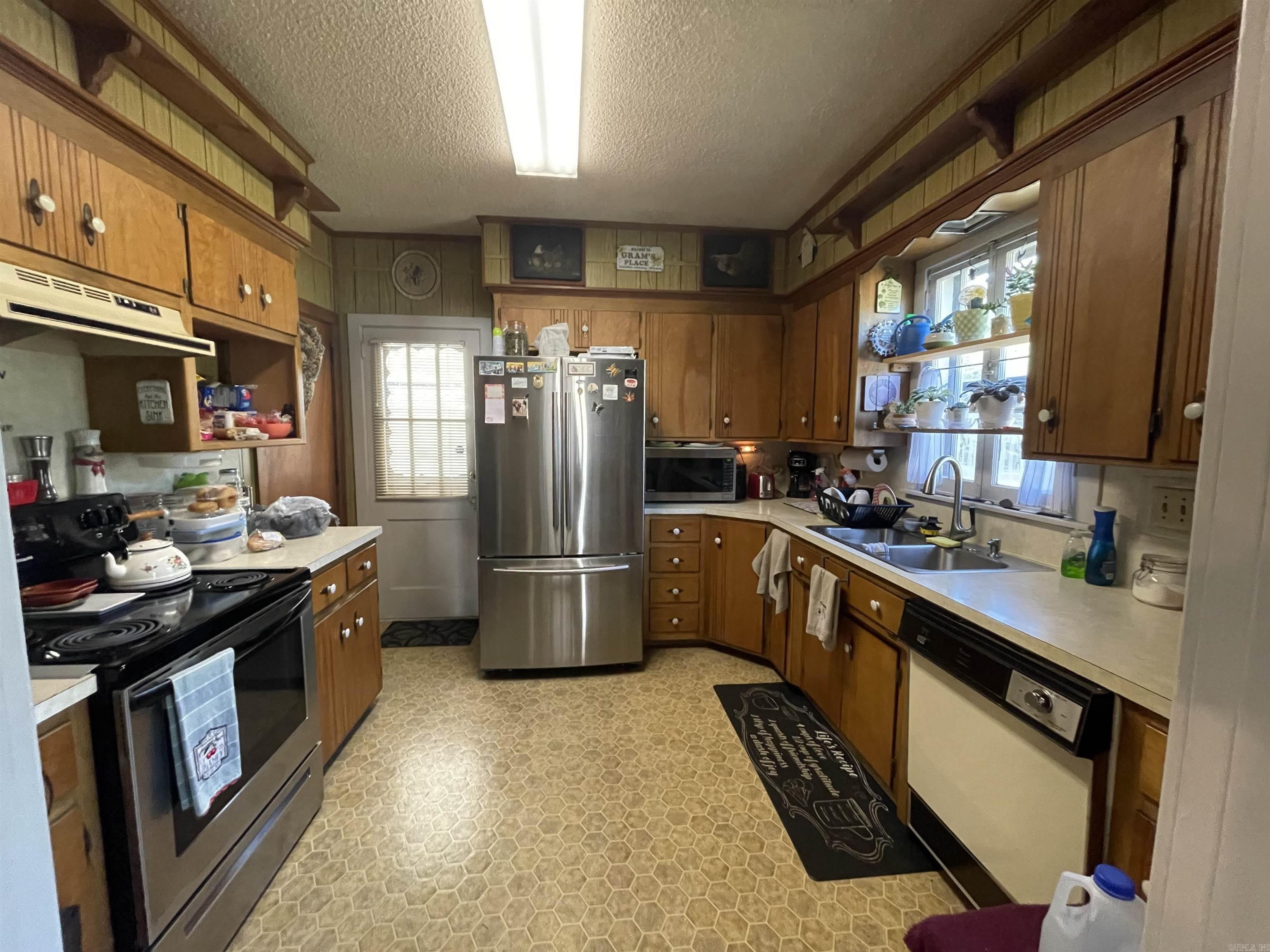 SCHOOL ADDITION - Residential