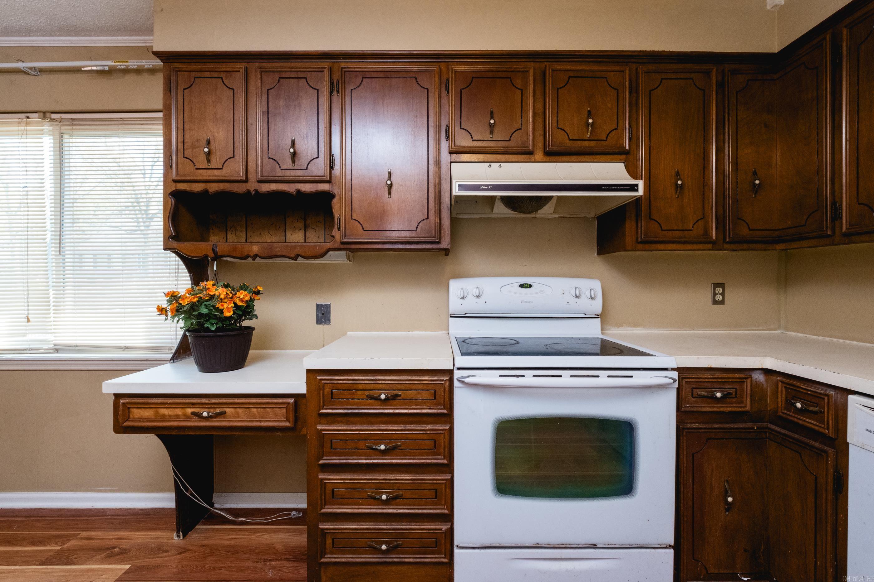 MARLOWE MANOR - Residential