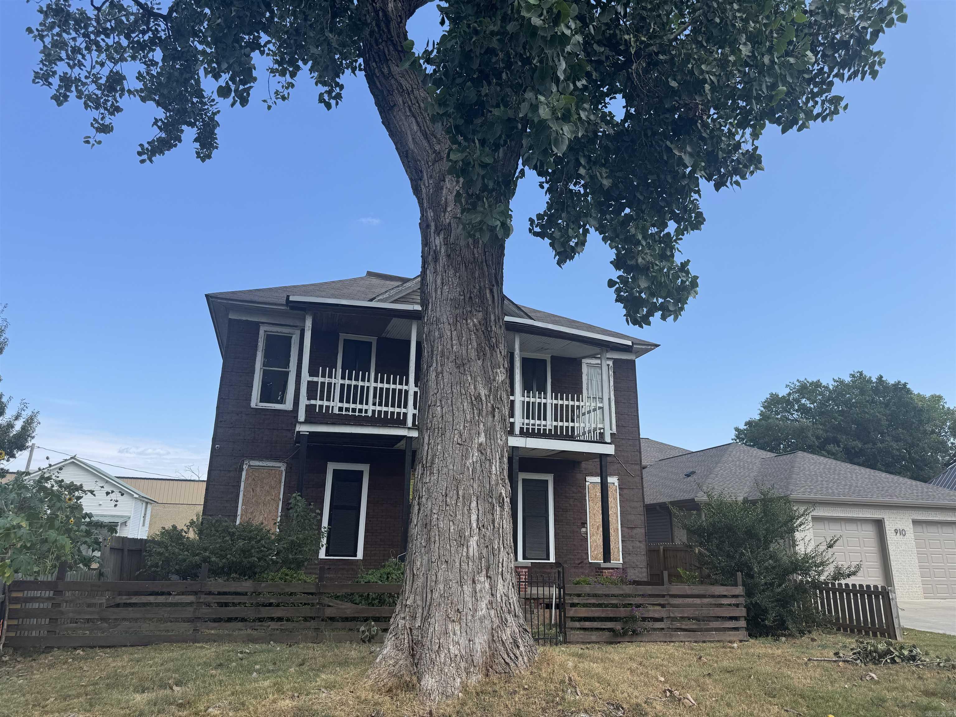 BARTONS ADDN - Residential