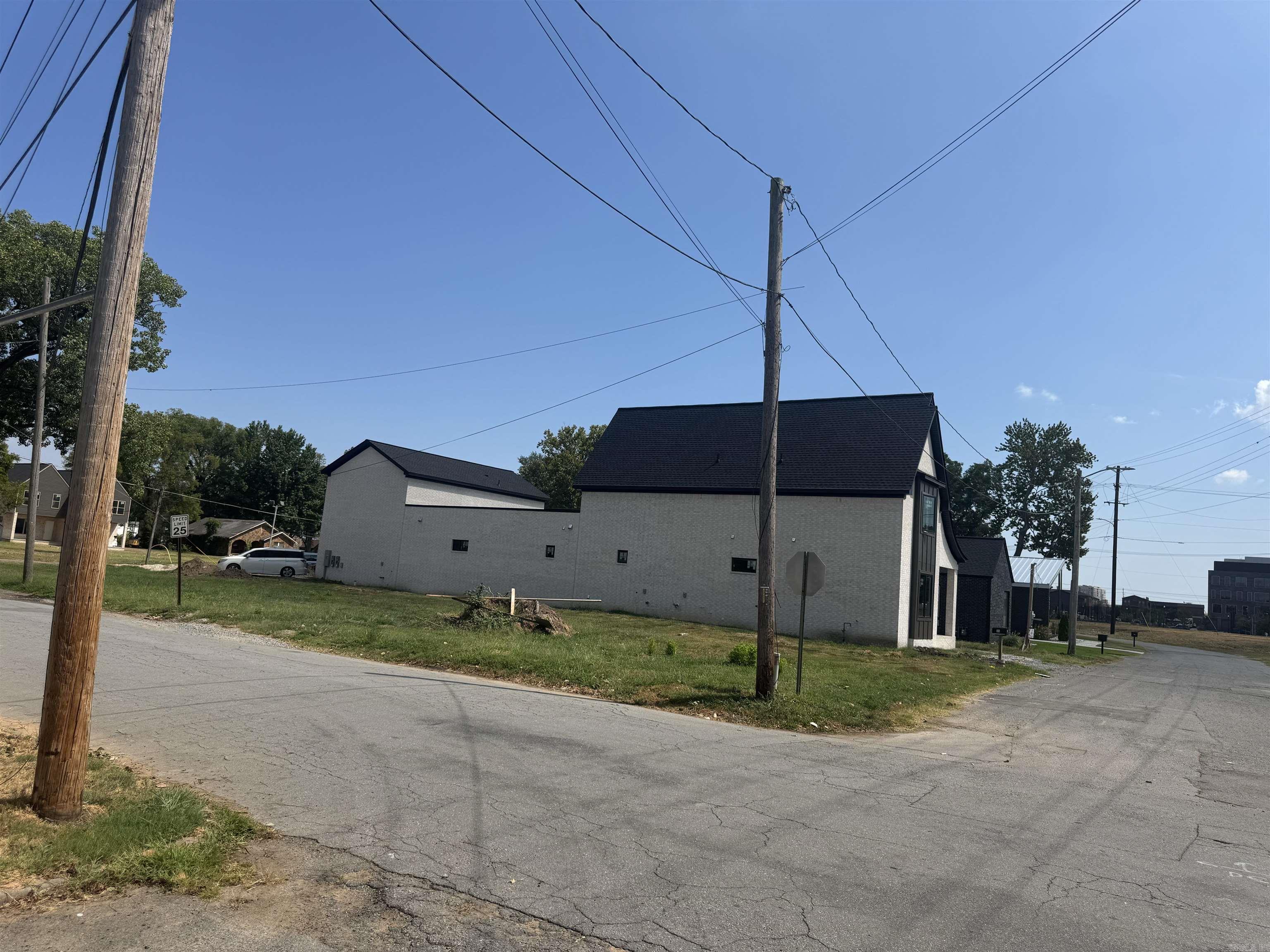 BARTONS ADDN - Residential