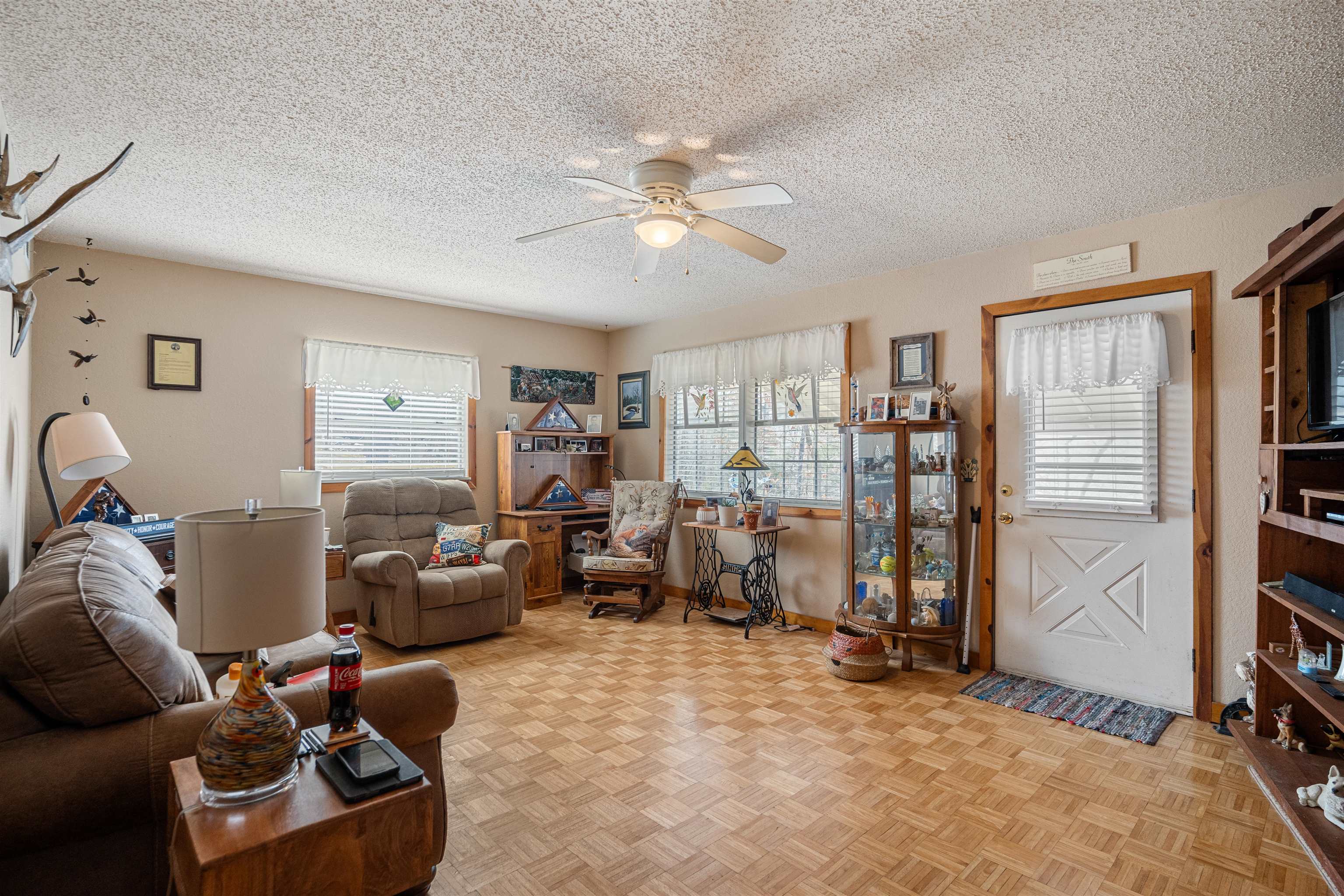 White Horse Mountain - Residential