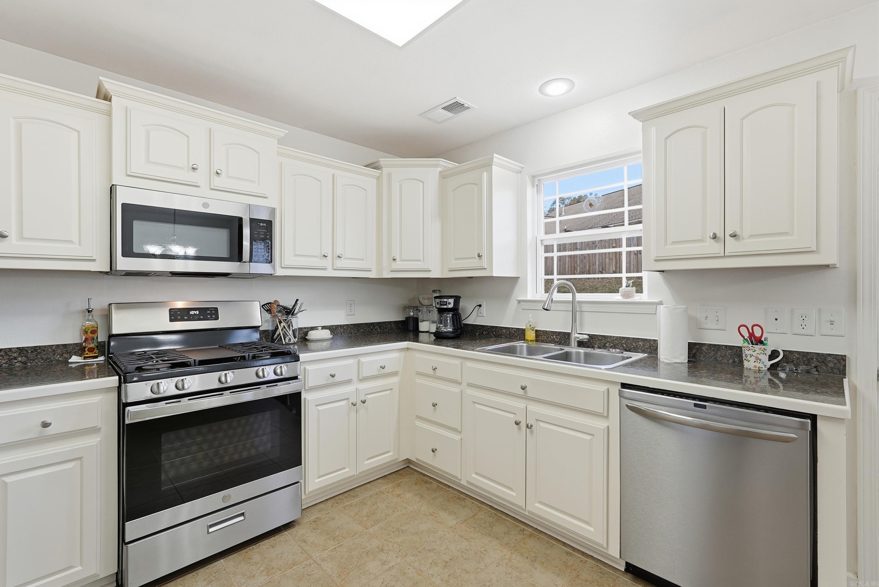 MEADOW RIDGE - Residential