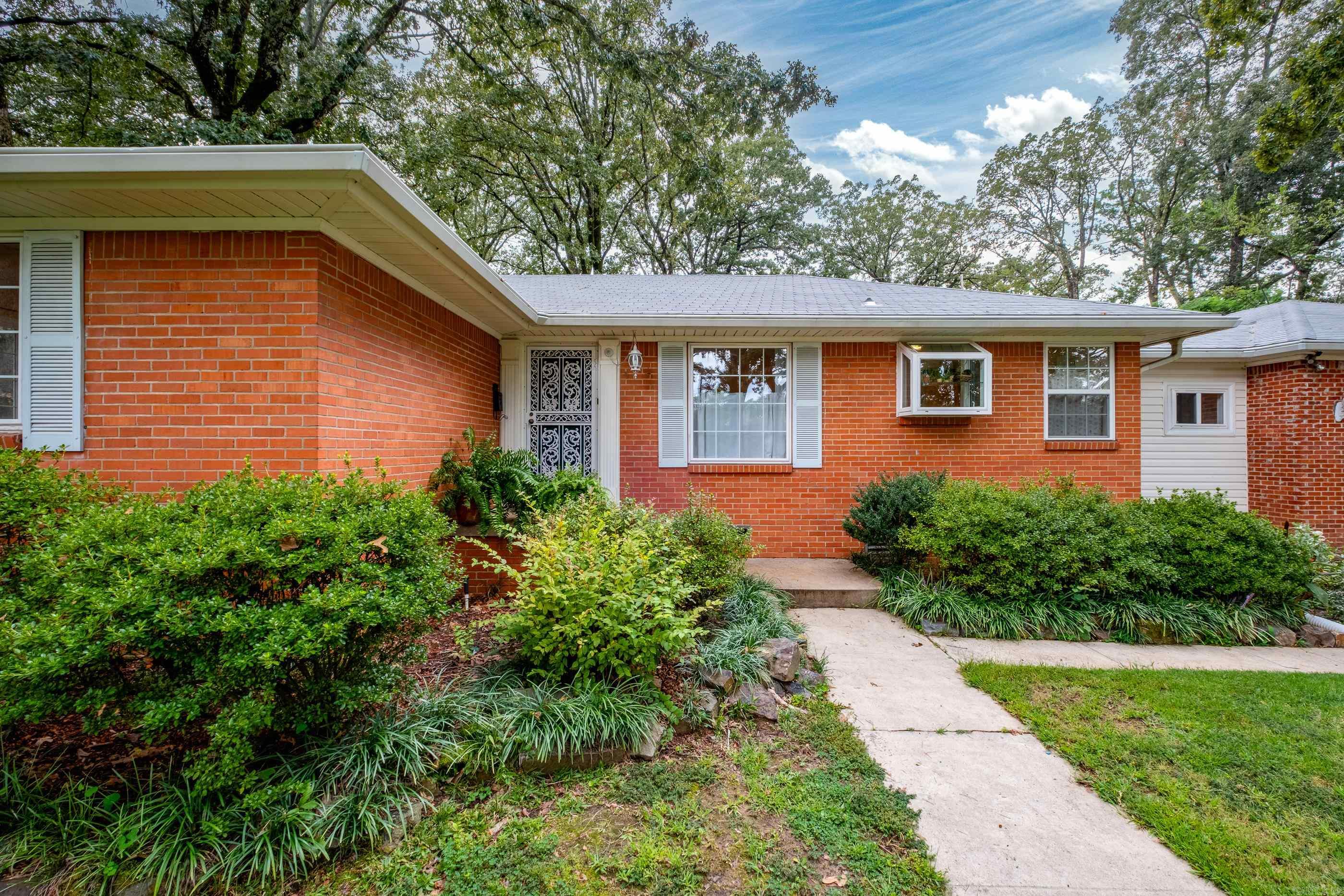 CHERRY & COX - Residential