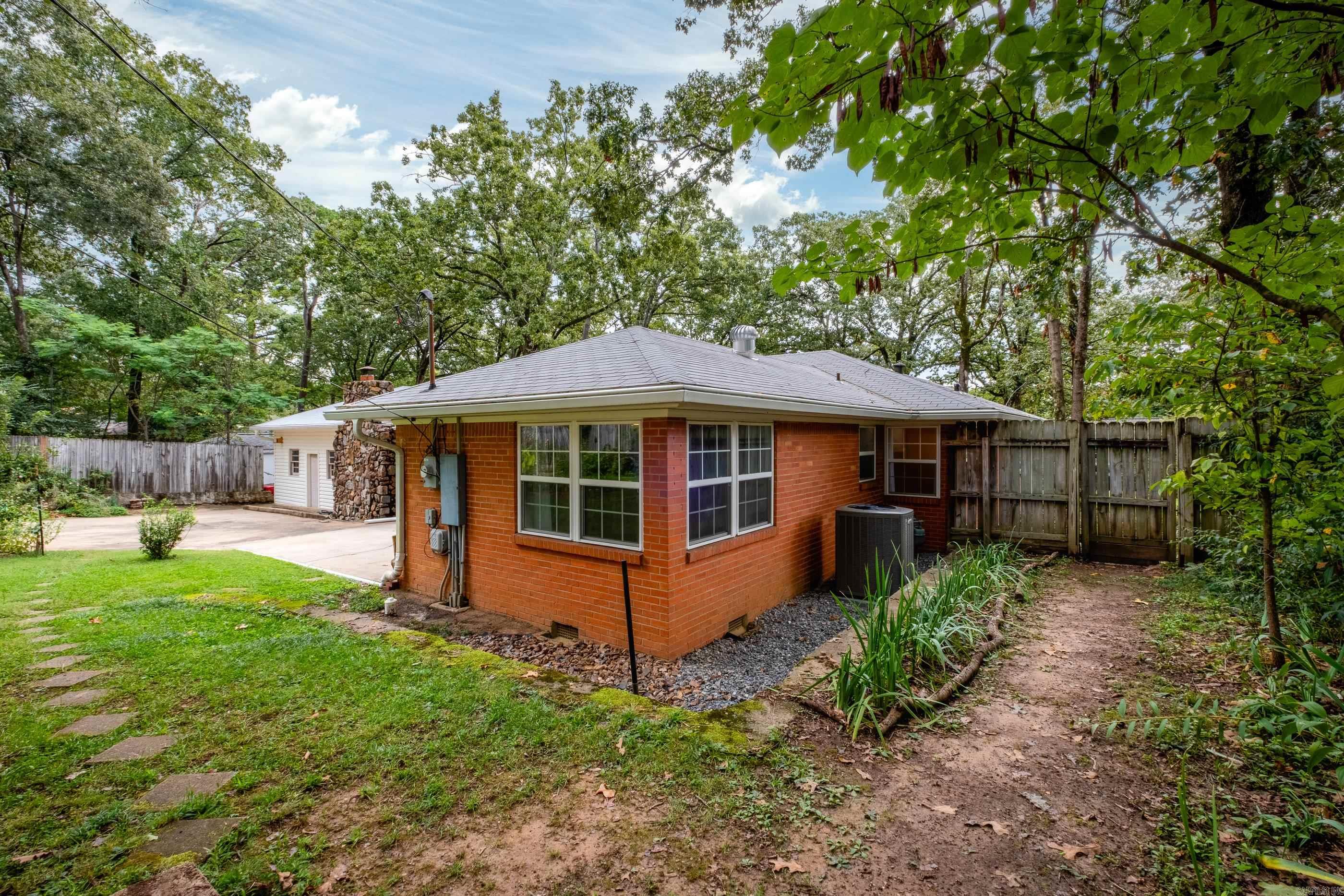 CHERRY & COX - Residential