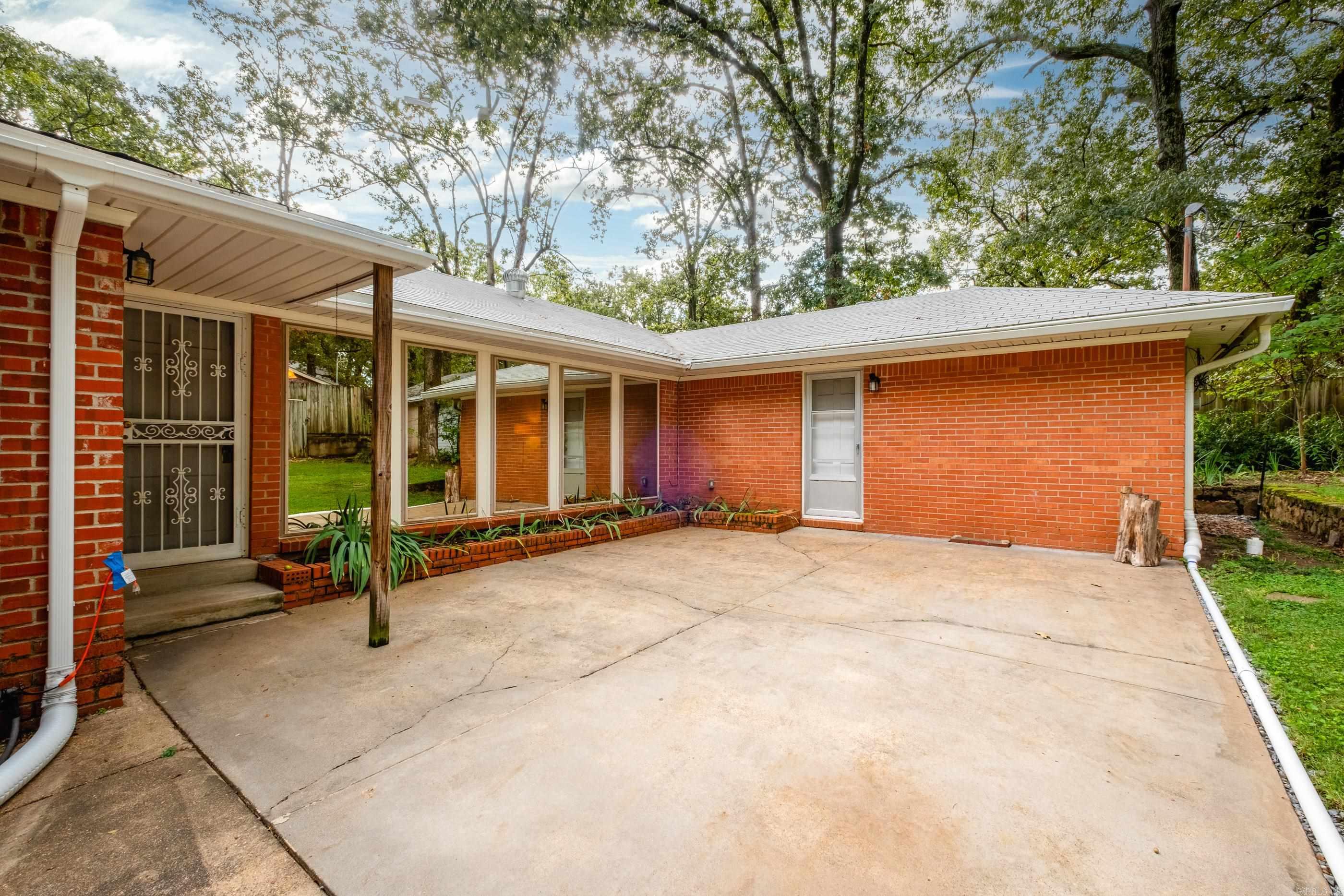 CHERRY & COX - Residential