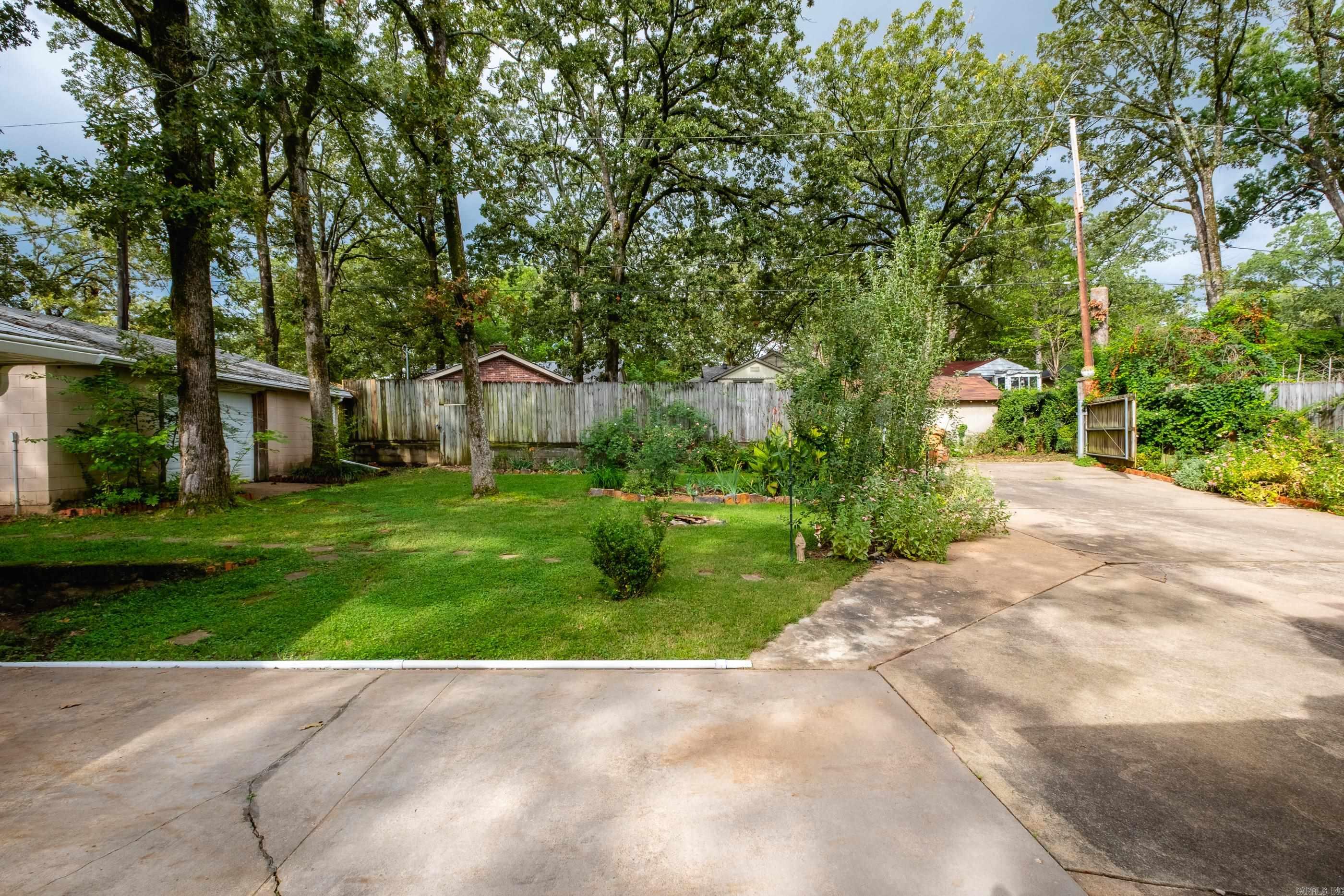 CHERRY & COX - Residential