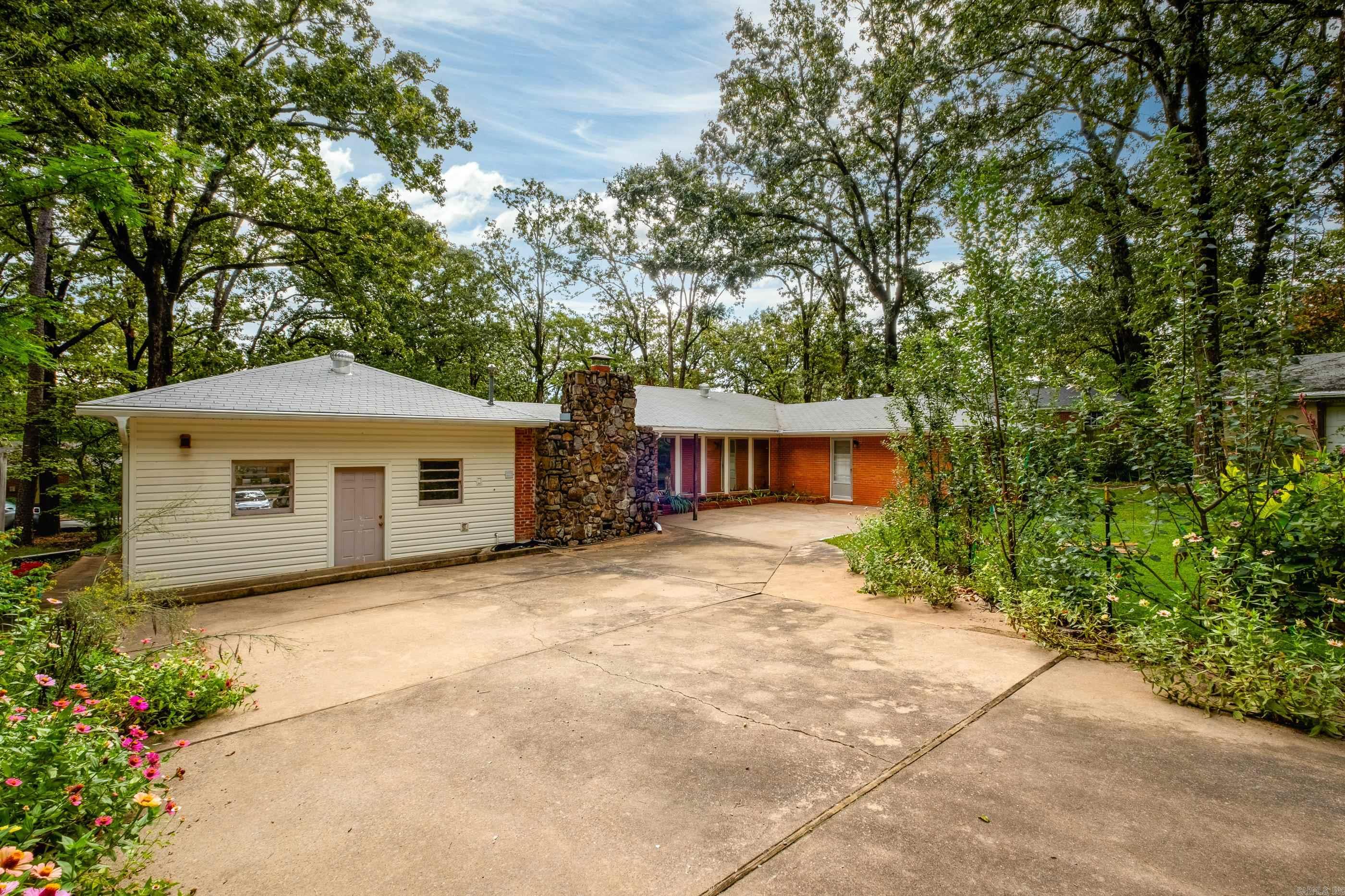 CHERRY & COX - Residential