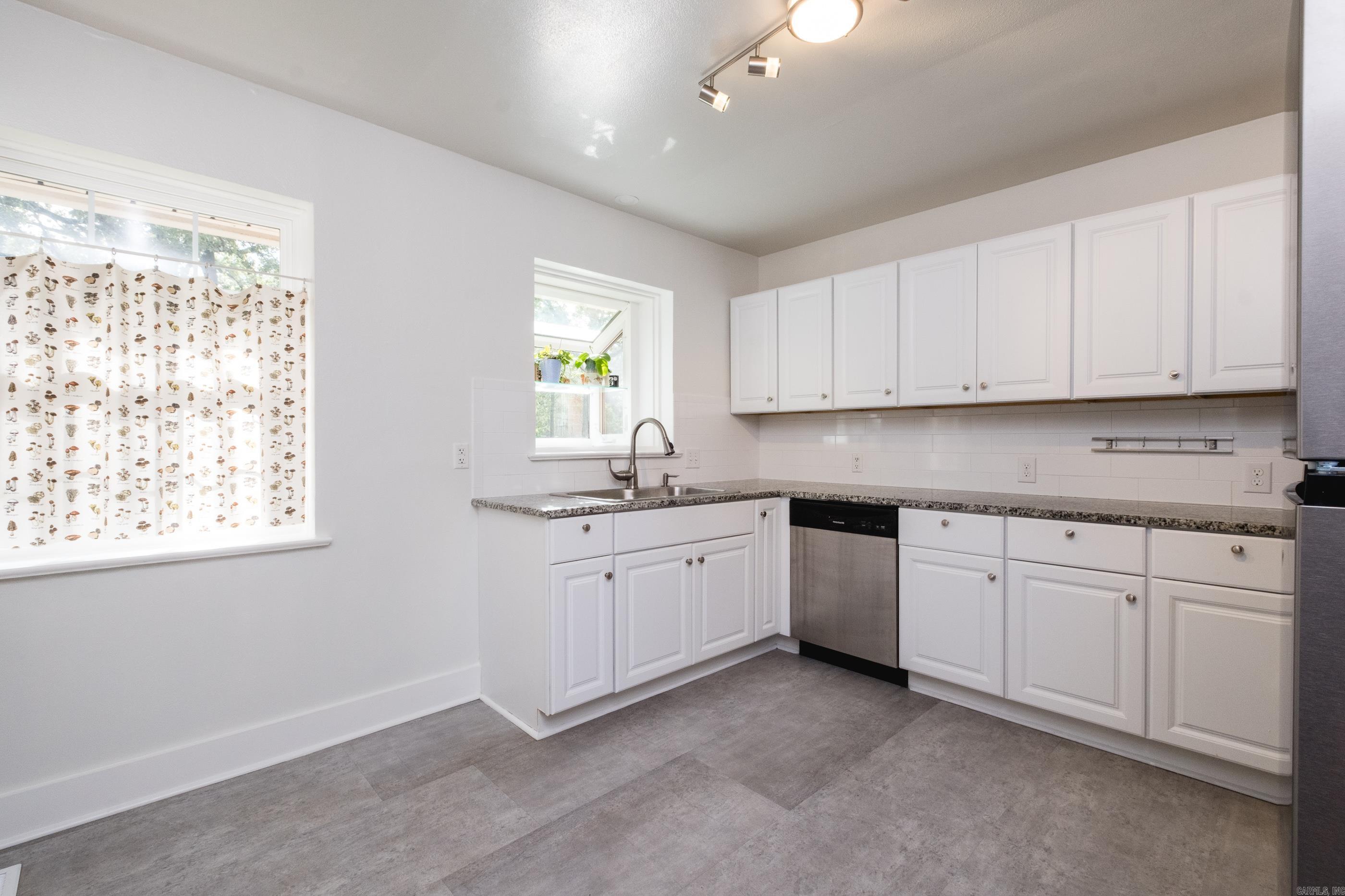 CHERRY & COX - Residential