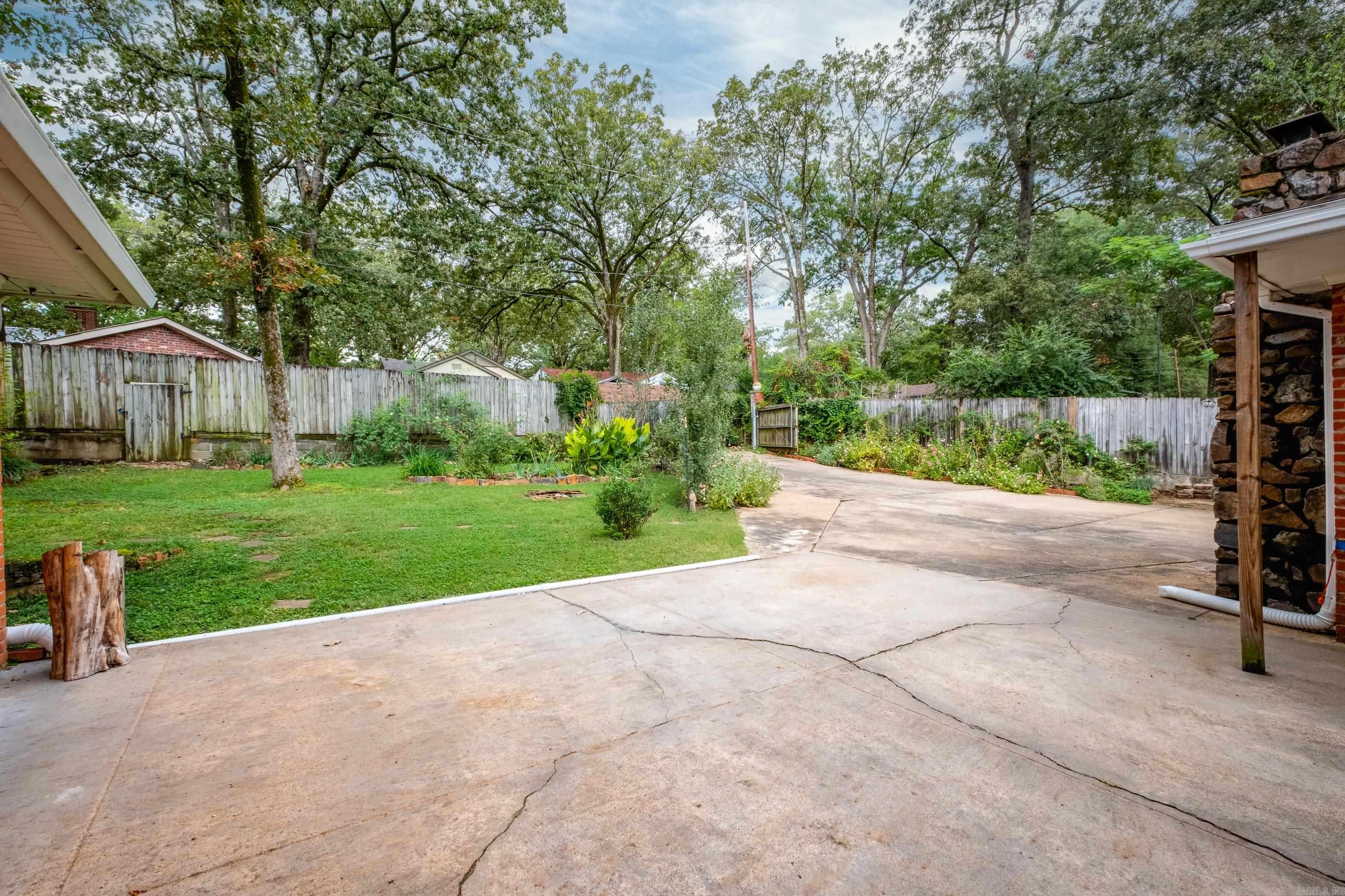 CHERRY & COX - Residential