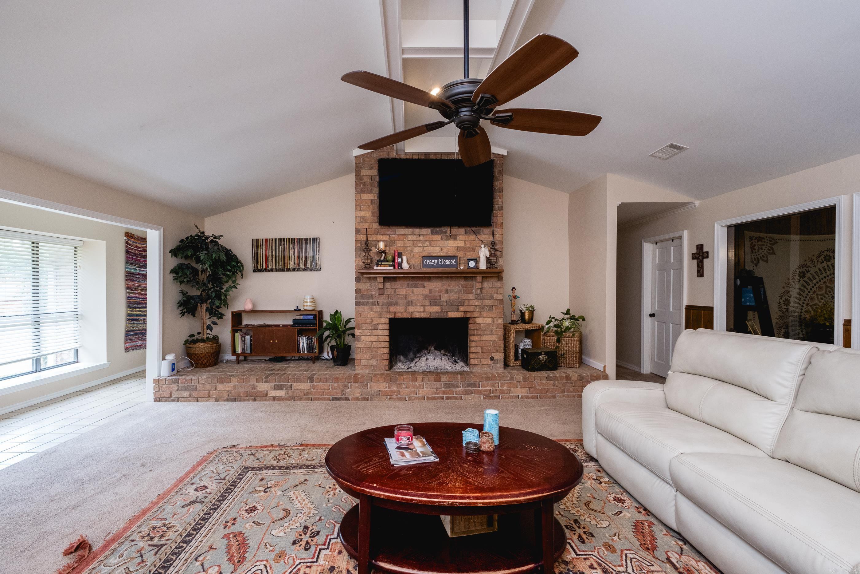 MAUMELLE CLUB MANOR TO CRYSTAL - Residential