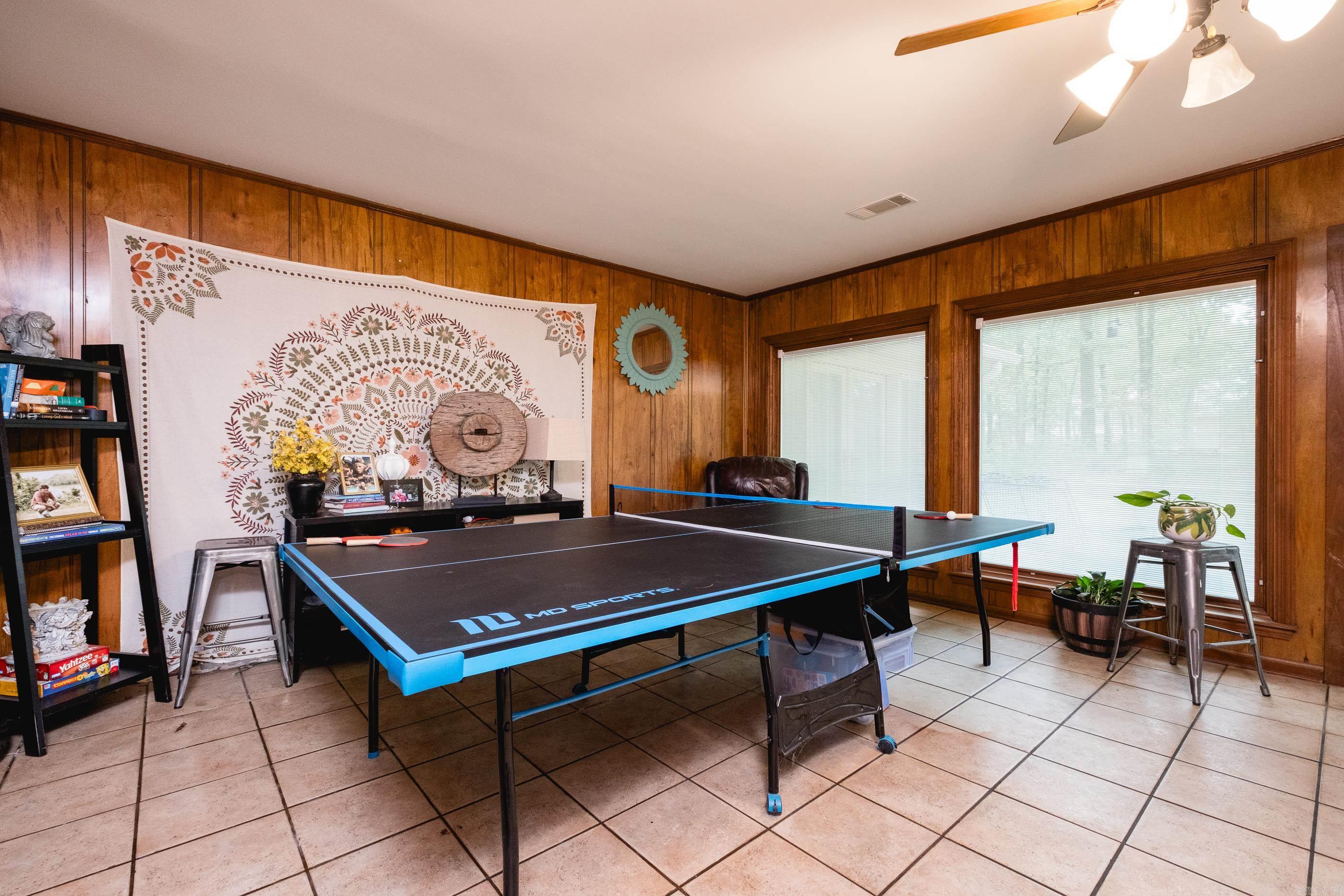 MAUMELLE CLUB MANOR TO CRYSTAL - Residential