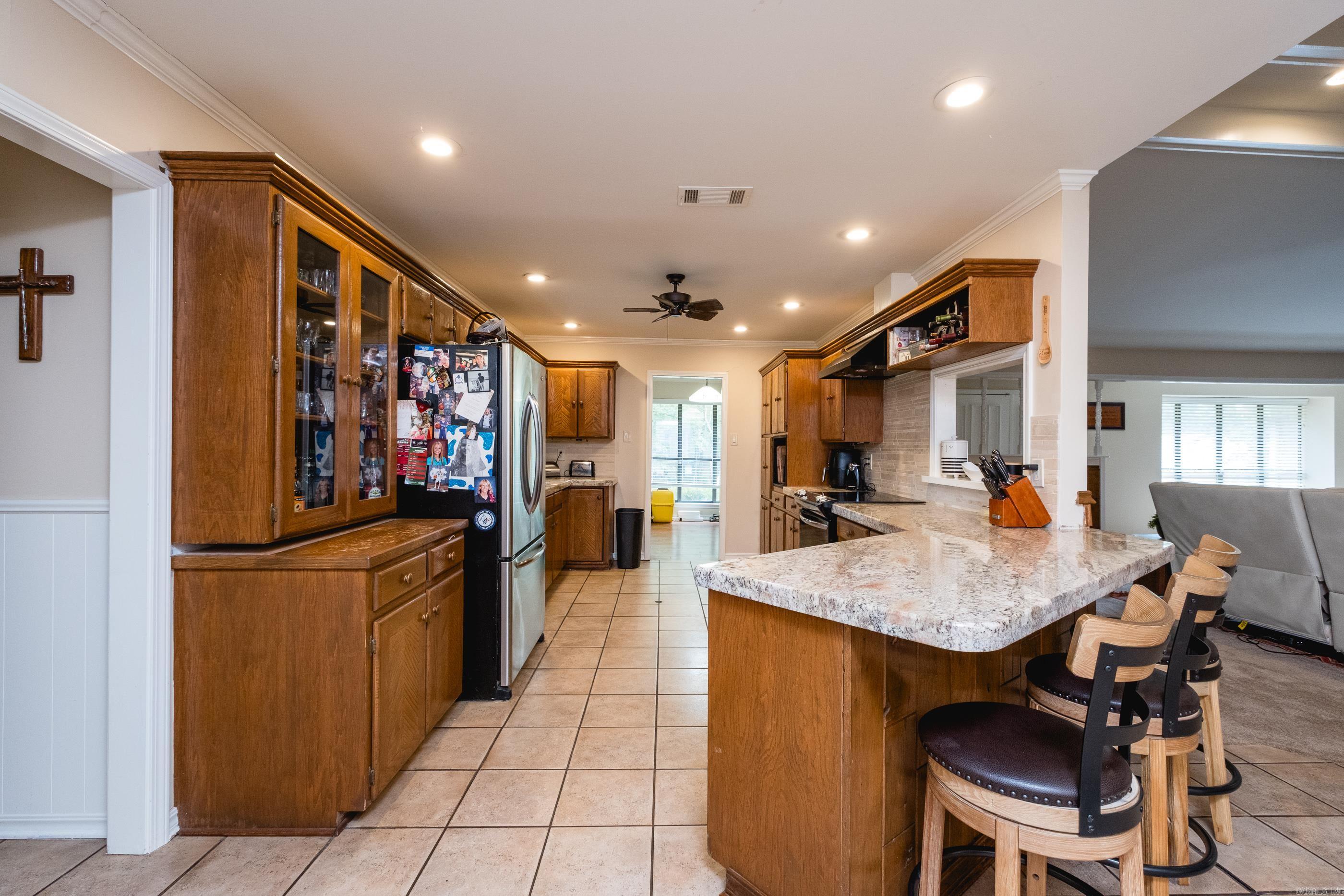 MAUMELLE CLUB MANOR TO CRYSTAL - Residential