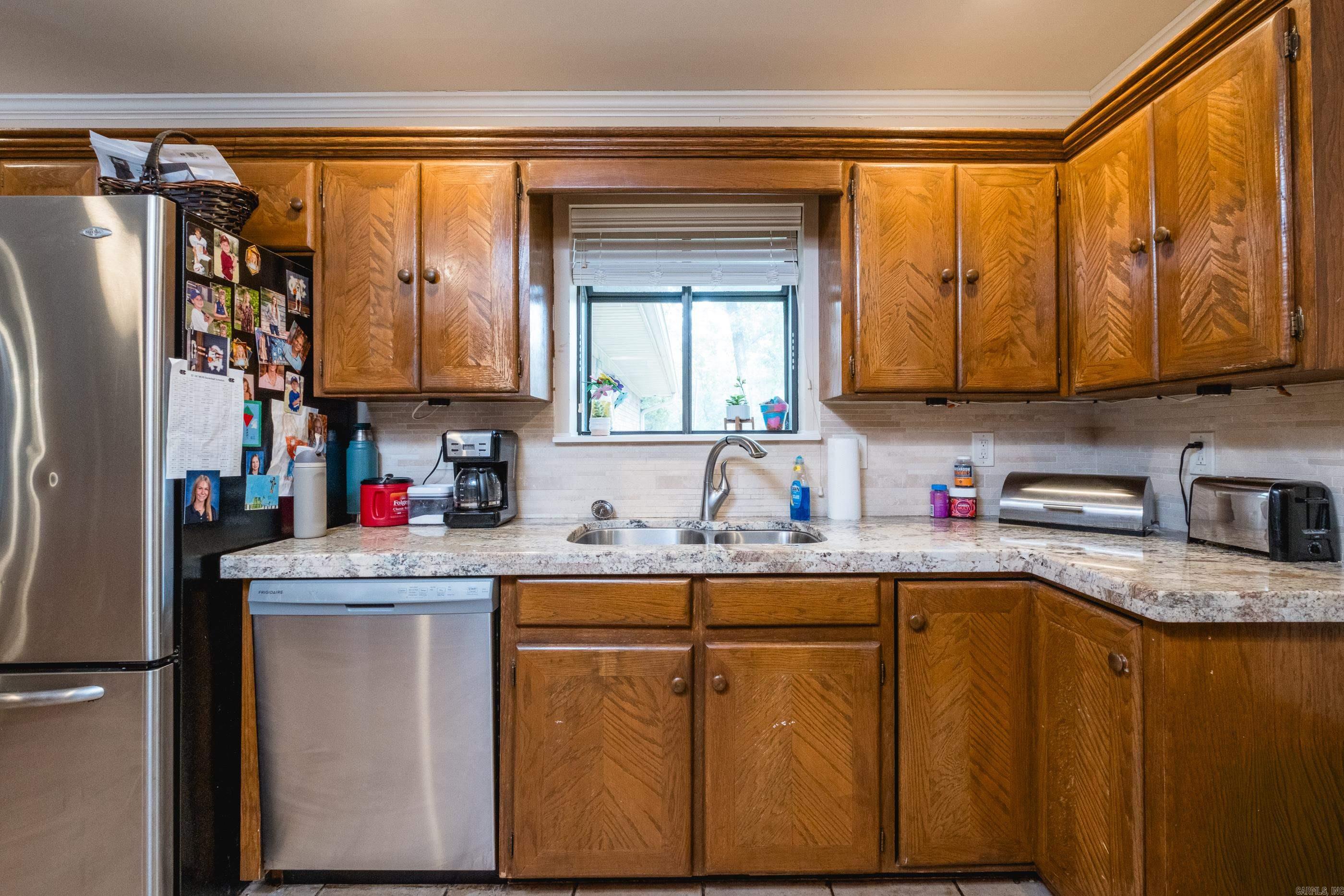 MAUMELLE CLUB MANOR TO CRYSTAL - Residential