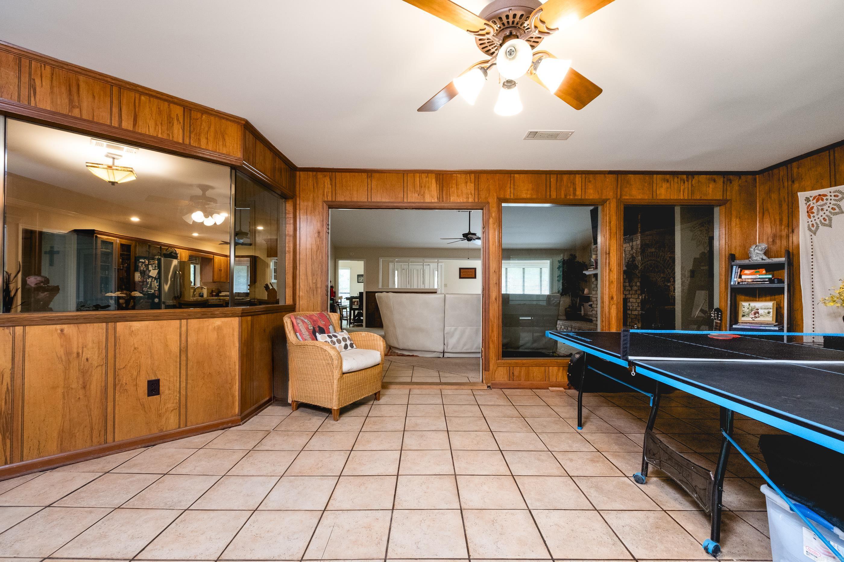MAUMELLE CLUB MANOR TO CRYSTAL - Residential