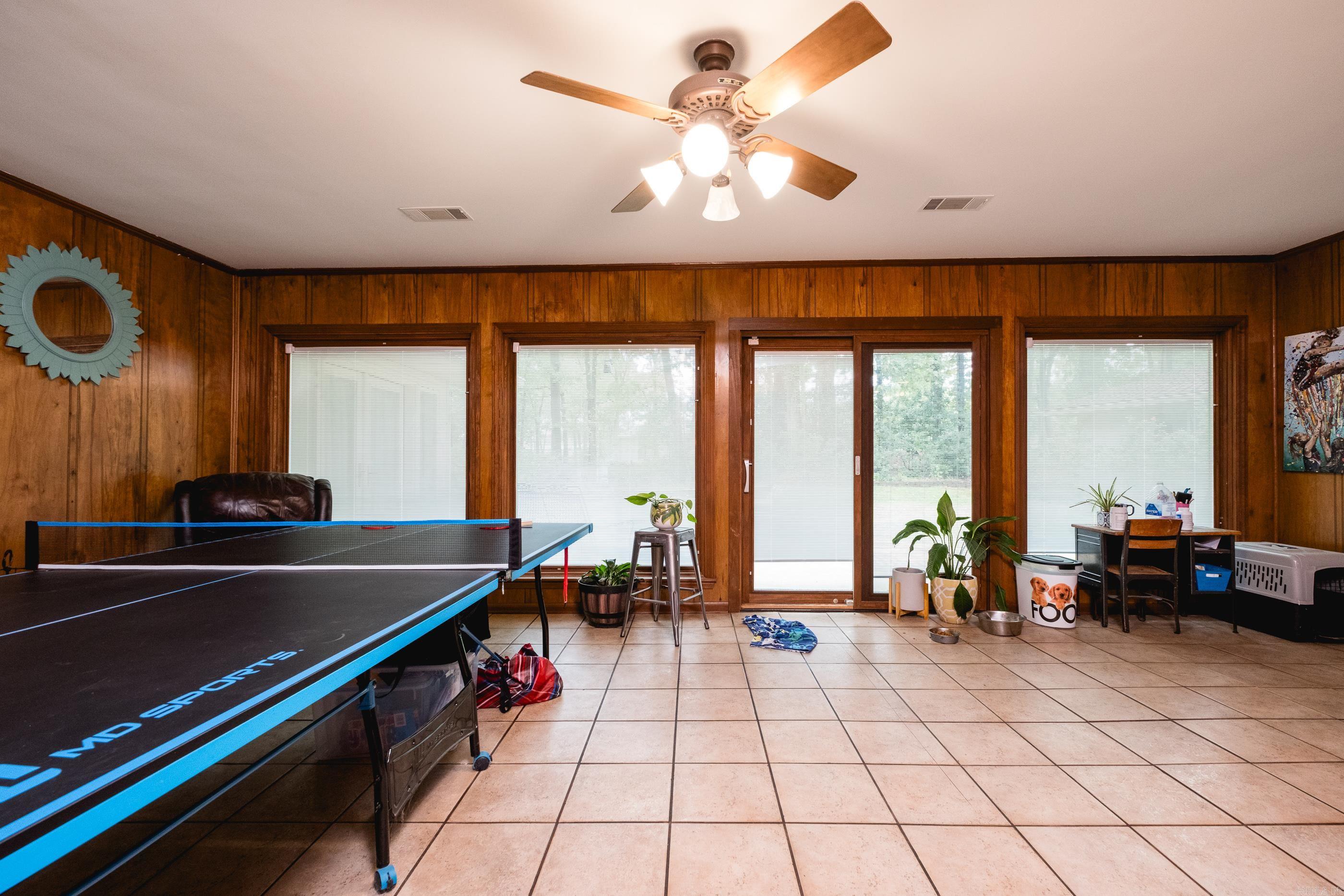 MAUMELLE CLUB MANOR TO CRYSTAL - Residential