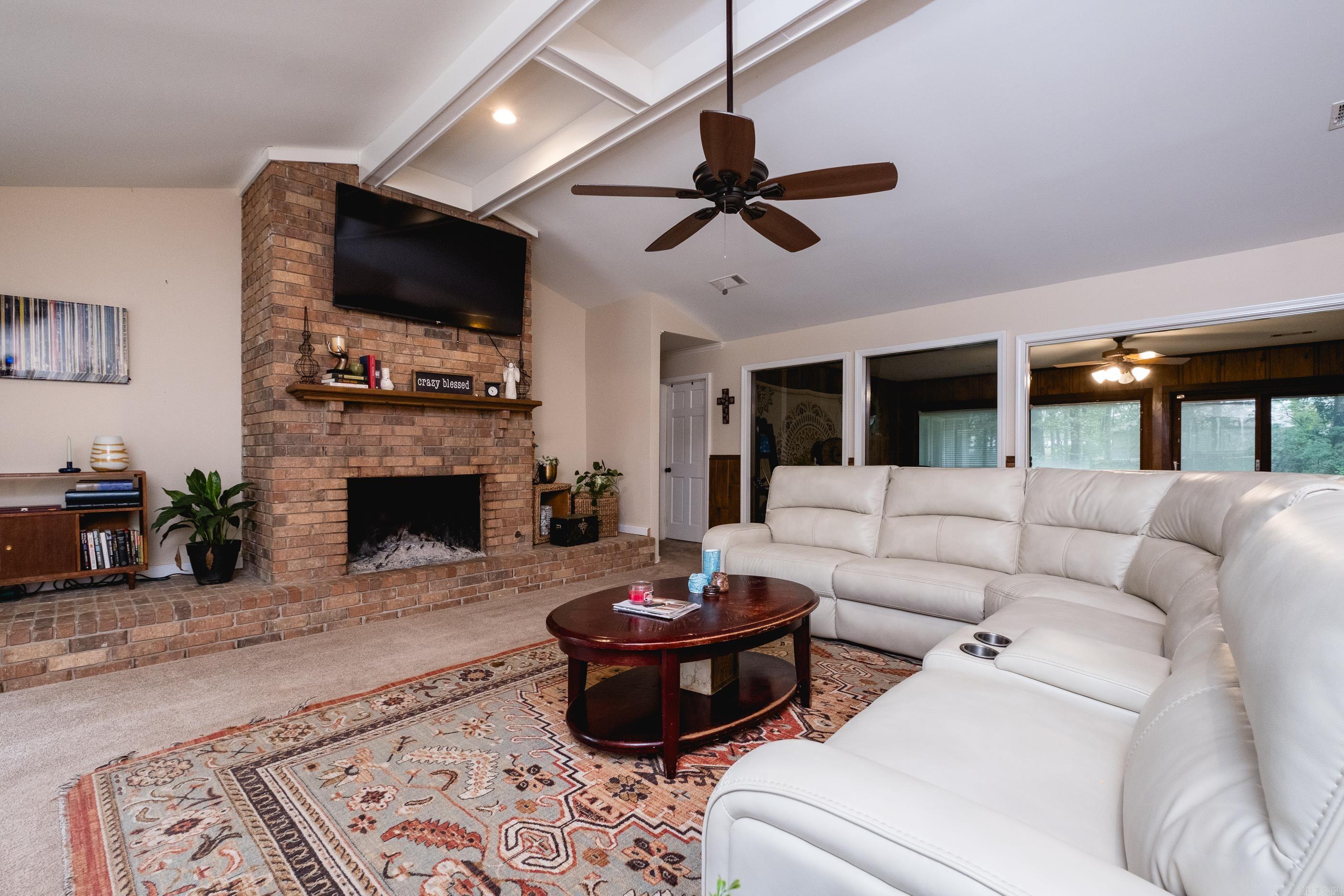 MAUMELLE CLUB MANOR TO CRYSTAL - Residential