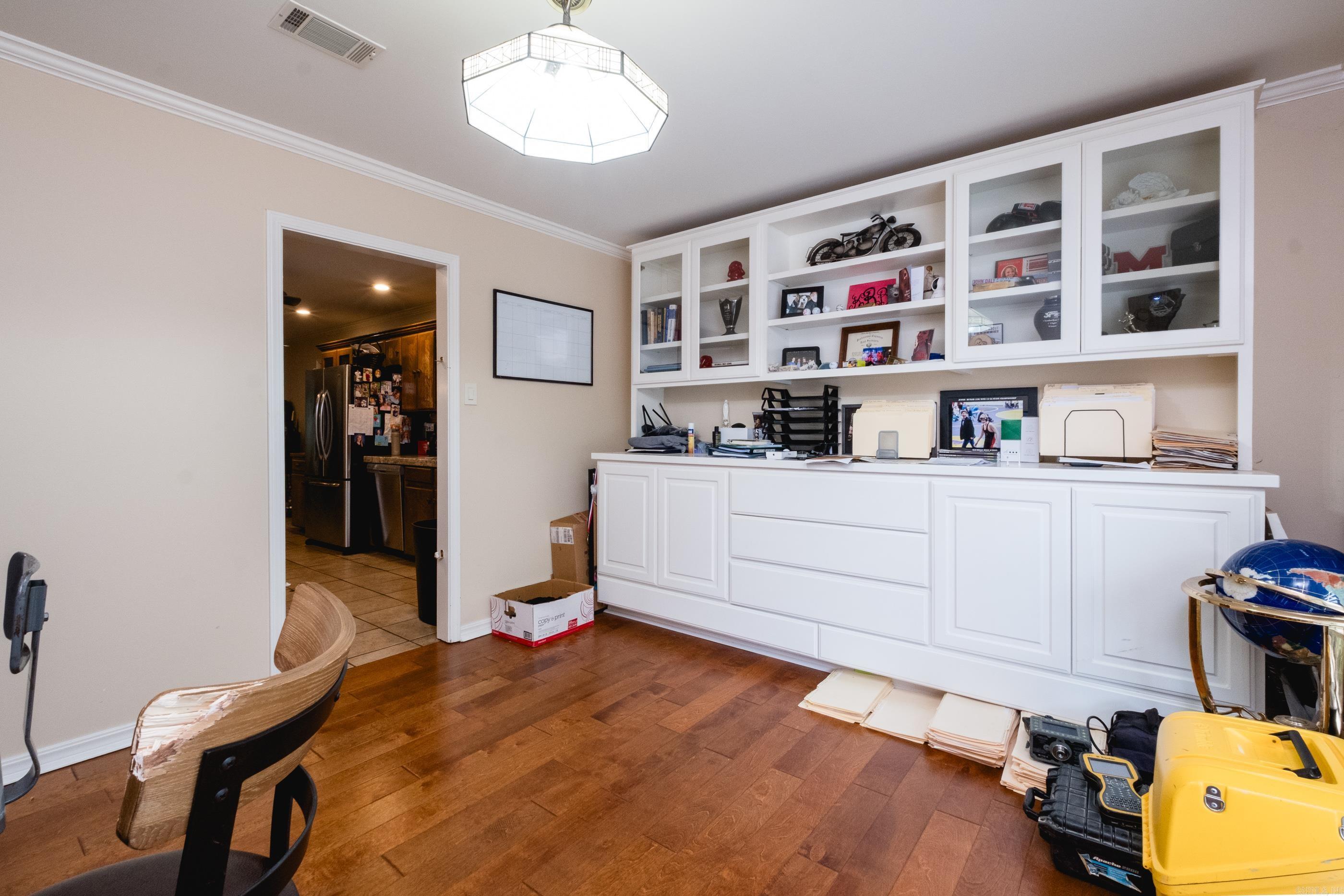 MAUMELLE CLUB MANOR TO CRYSTAL - Residential