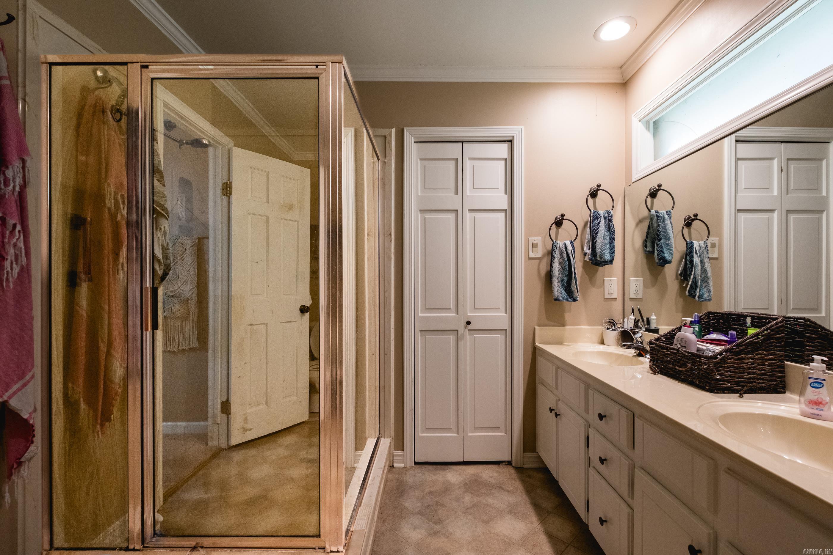 MAUMELLE CLUB MANOR TO CRYSTAL - Residential