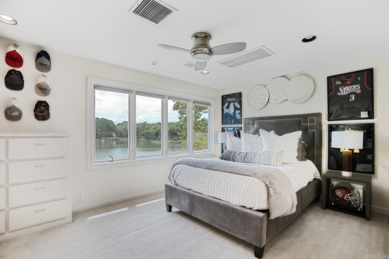 LAKEWOOD - Residential