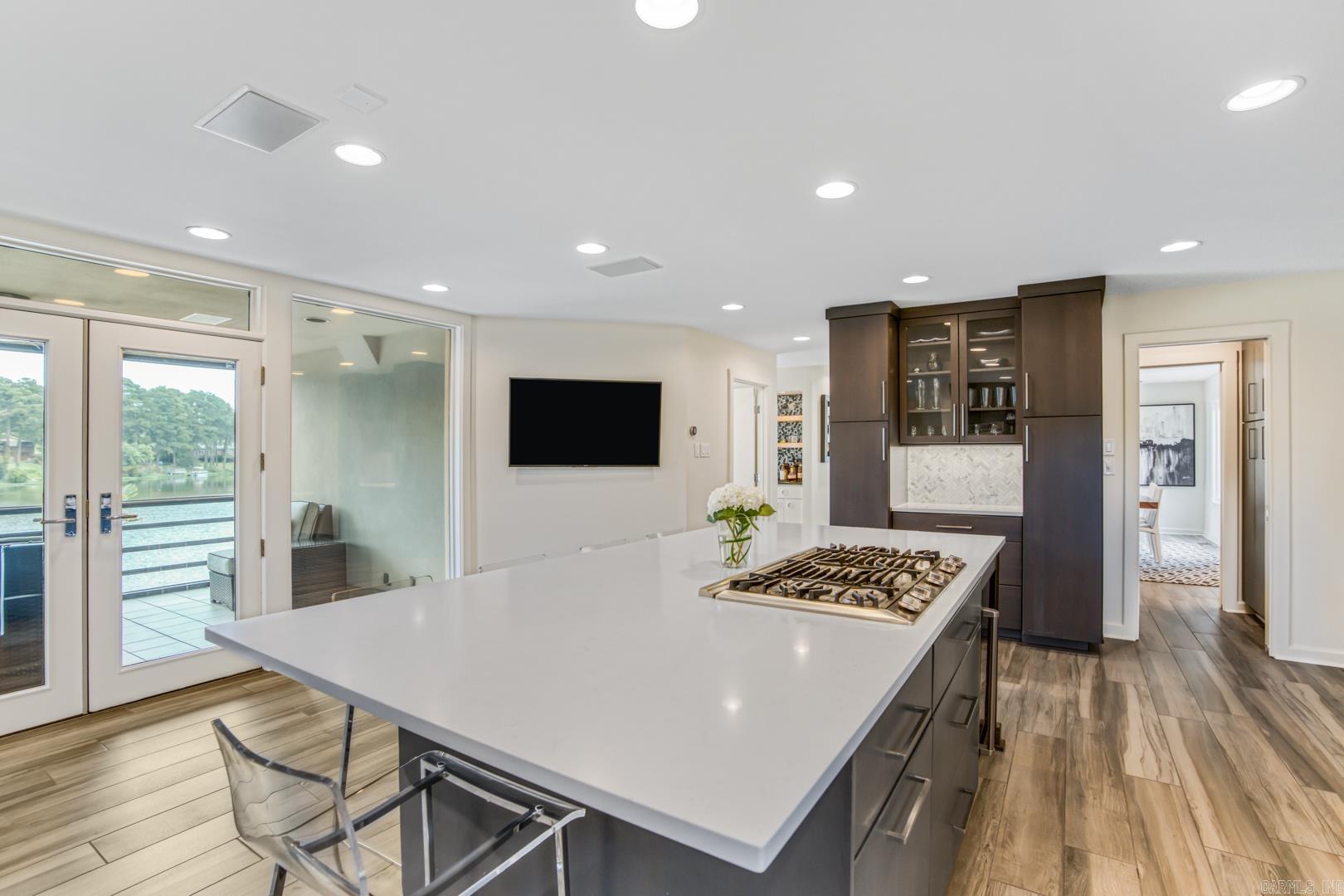 LAKEWOOD - Residential