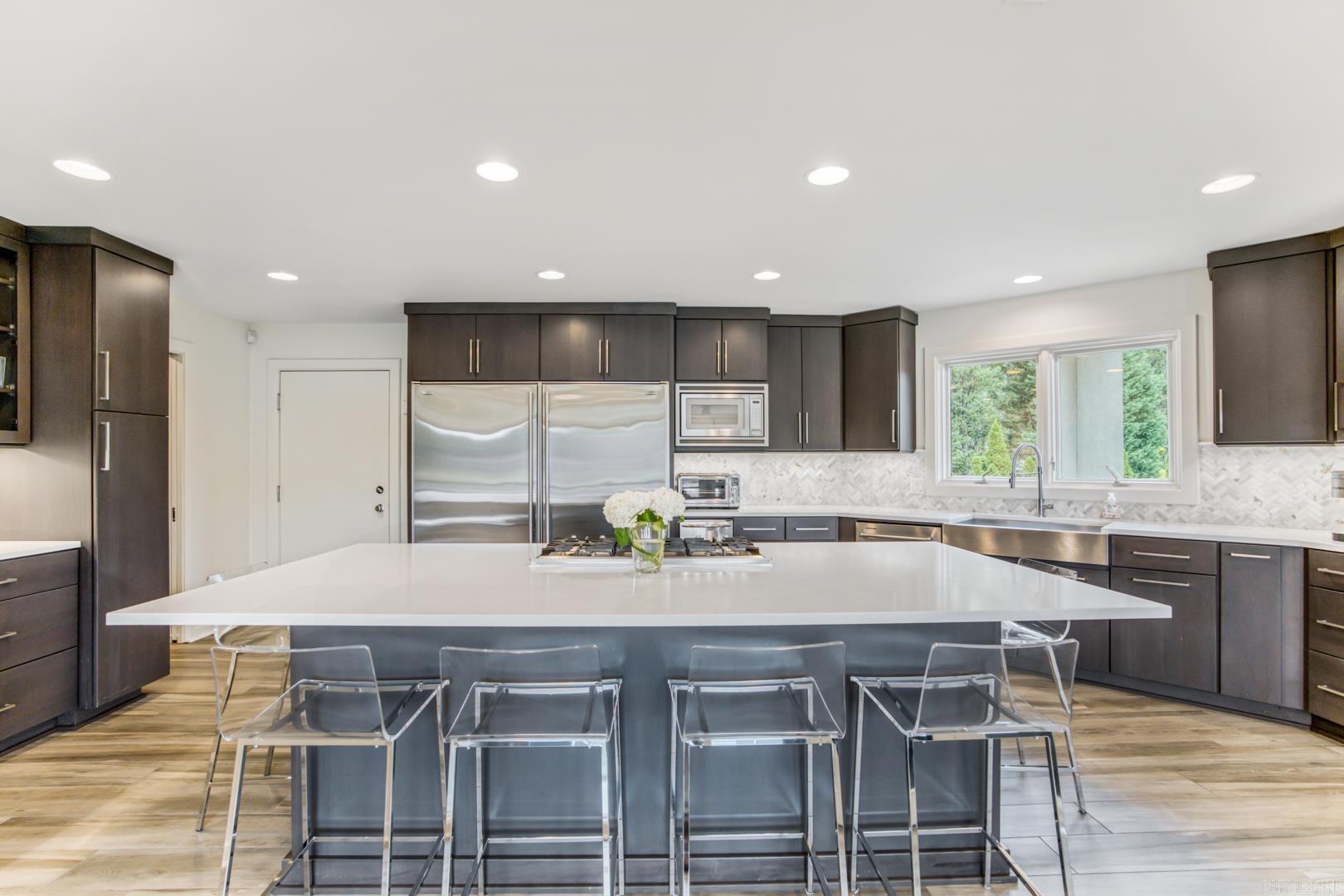 LAKEWOOD - Residential