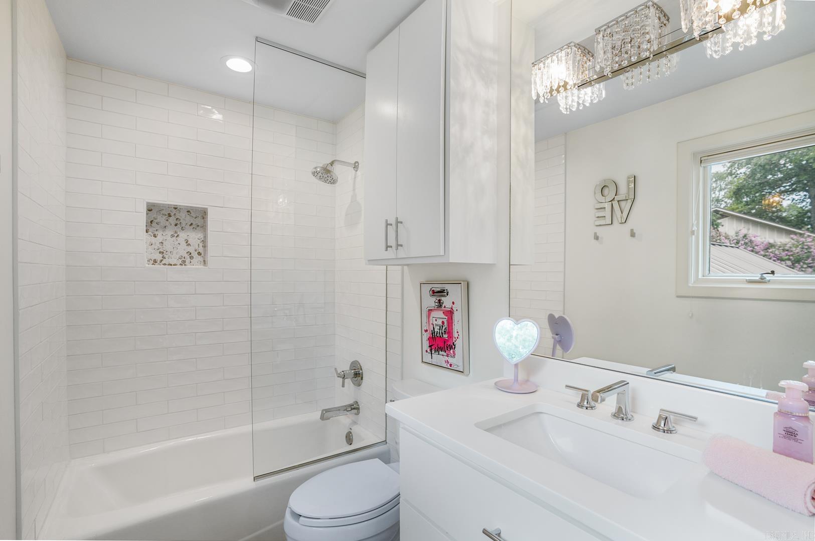 LAKEWOOD - Residential