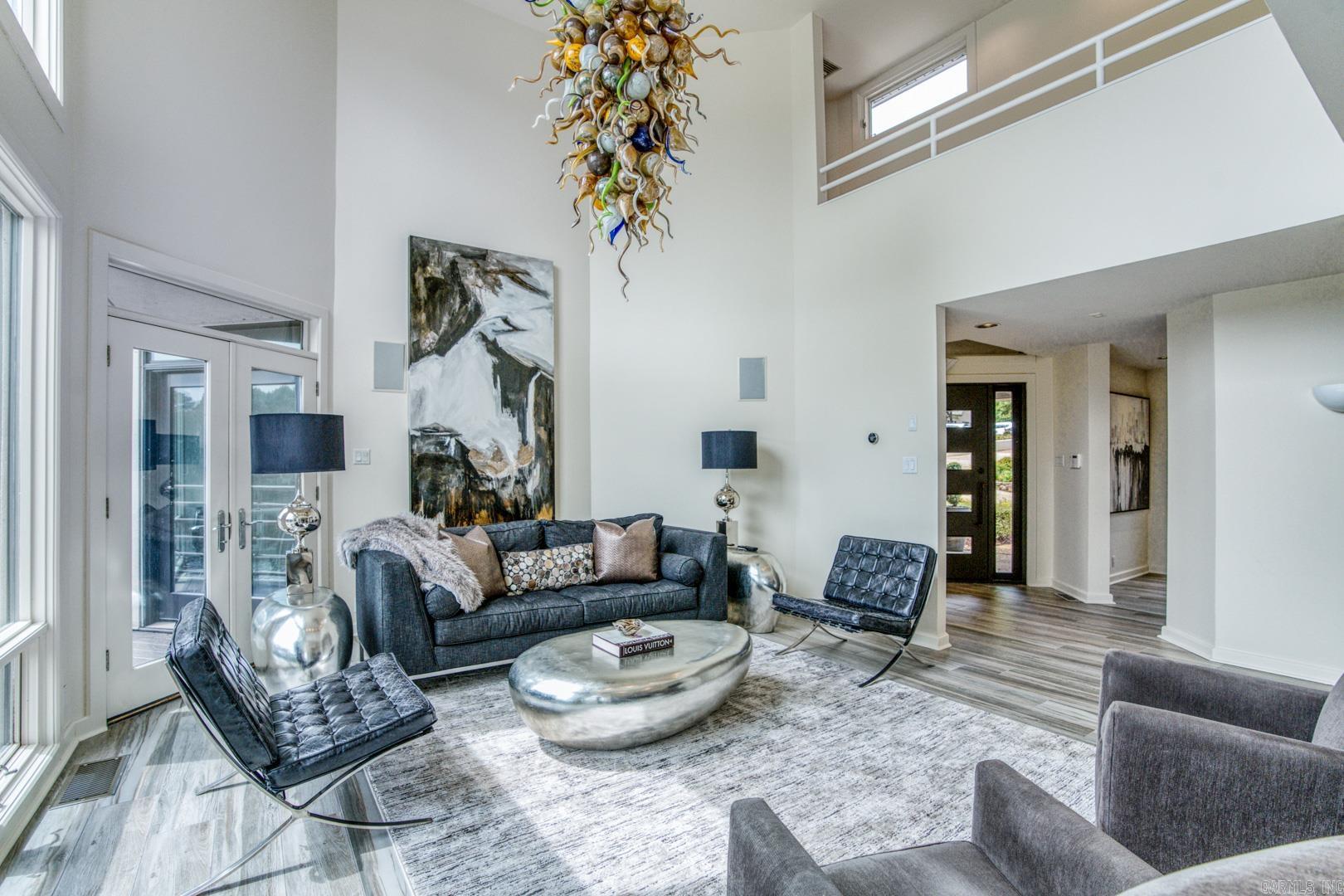 LAKEWOOD - Residential