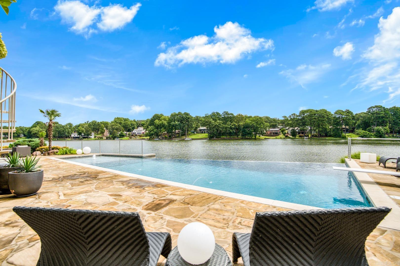 LAKEWOOD - Residential