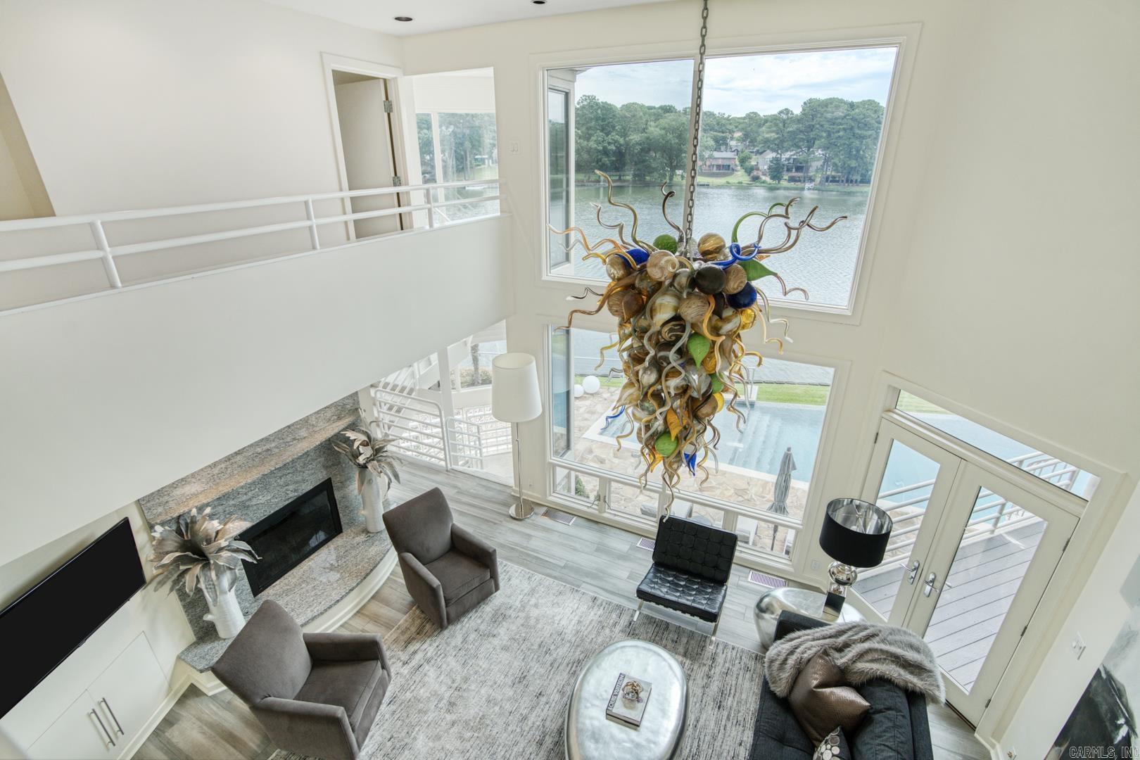 LAKEWOOD - Residential