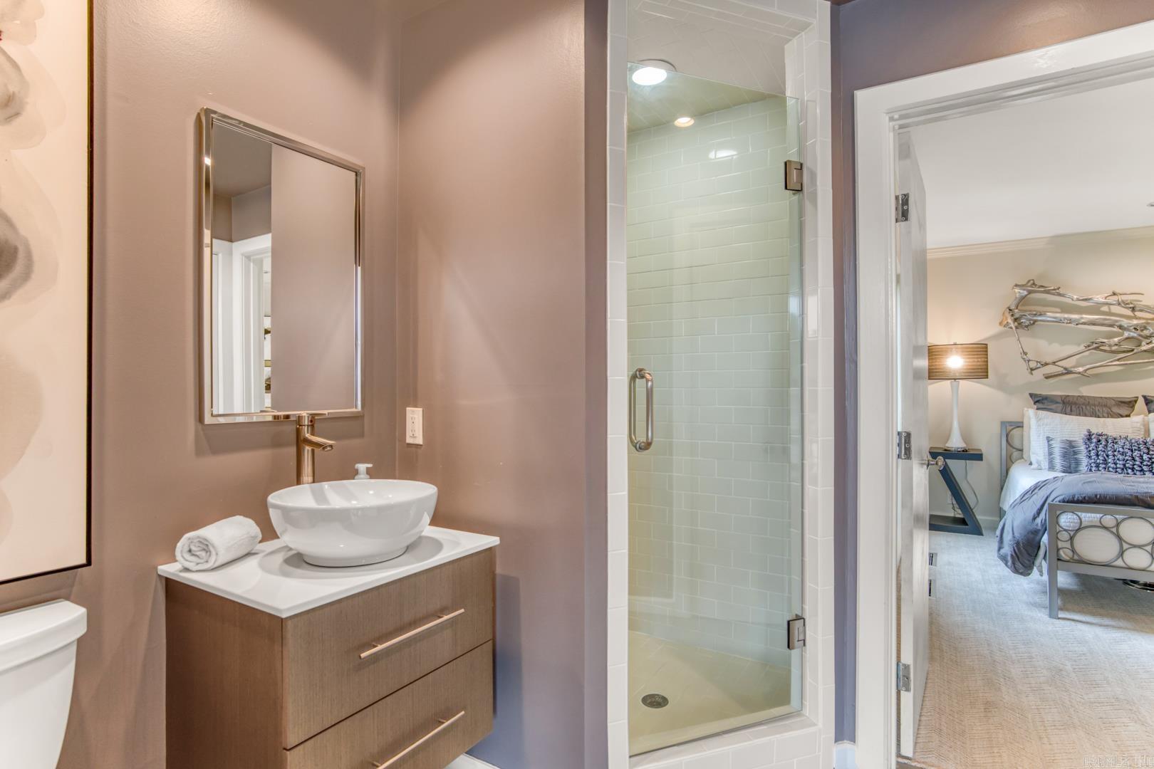 LAKEWOOD - Residential