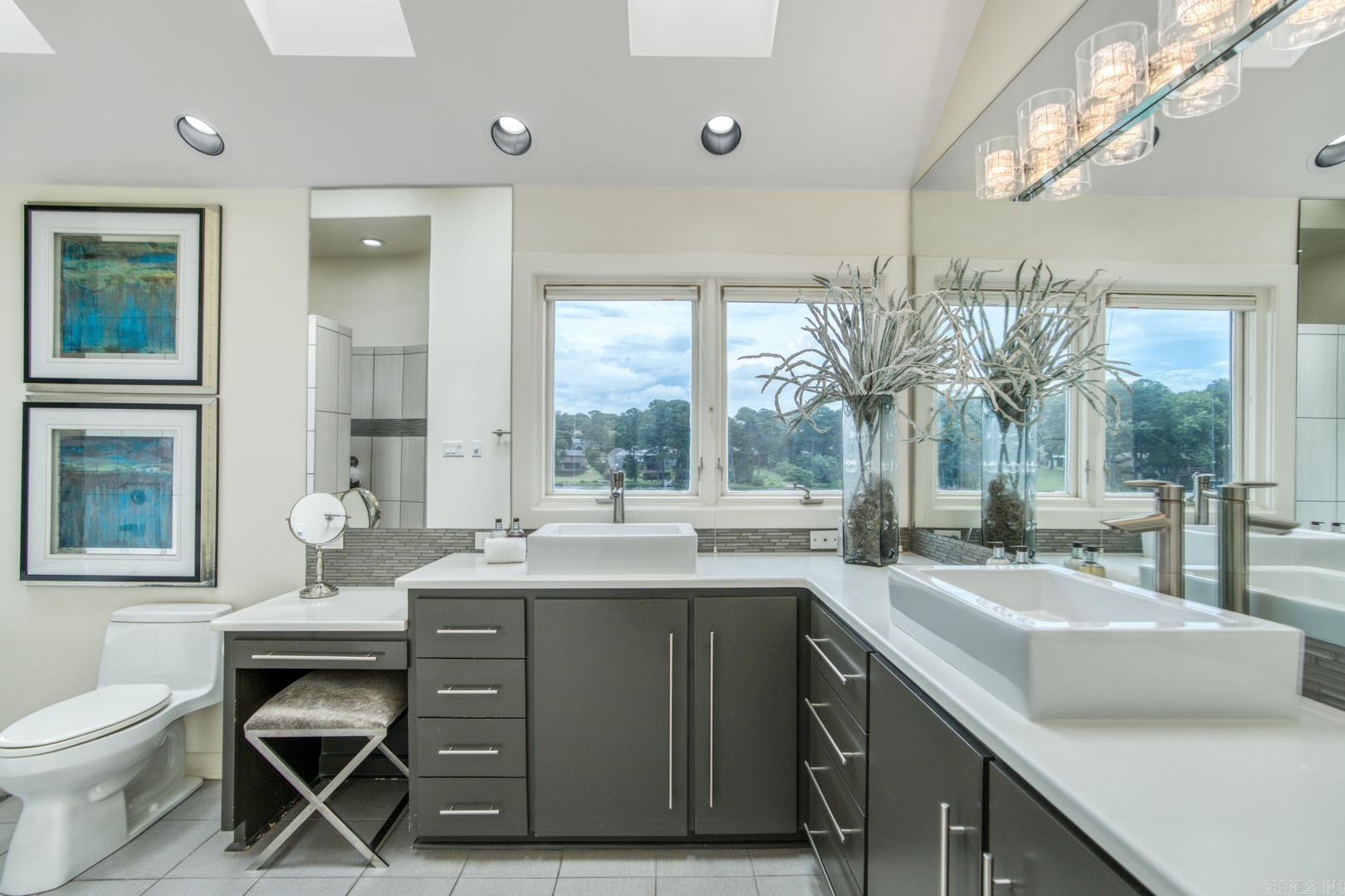 LAKEWOOD - Residential