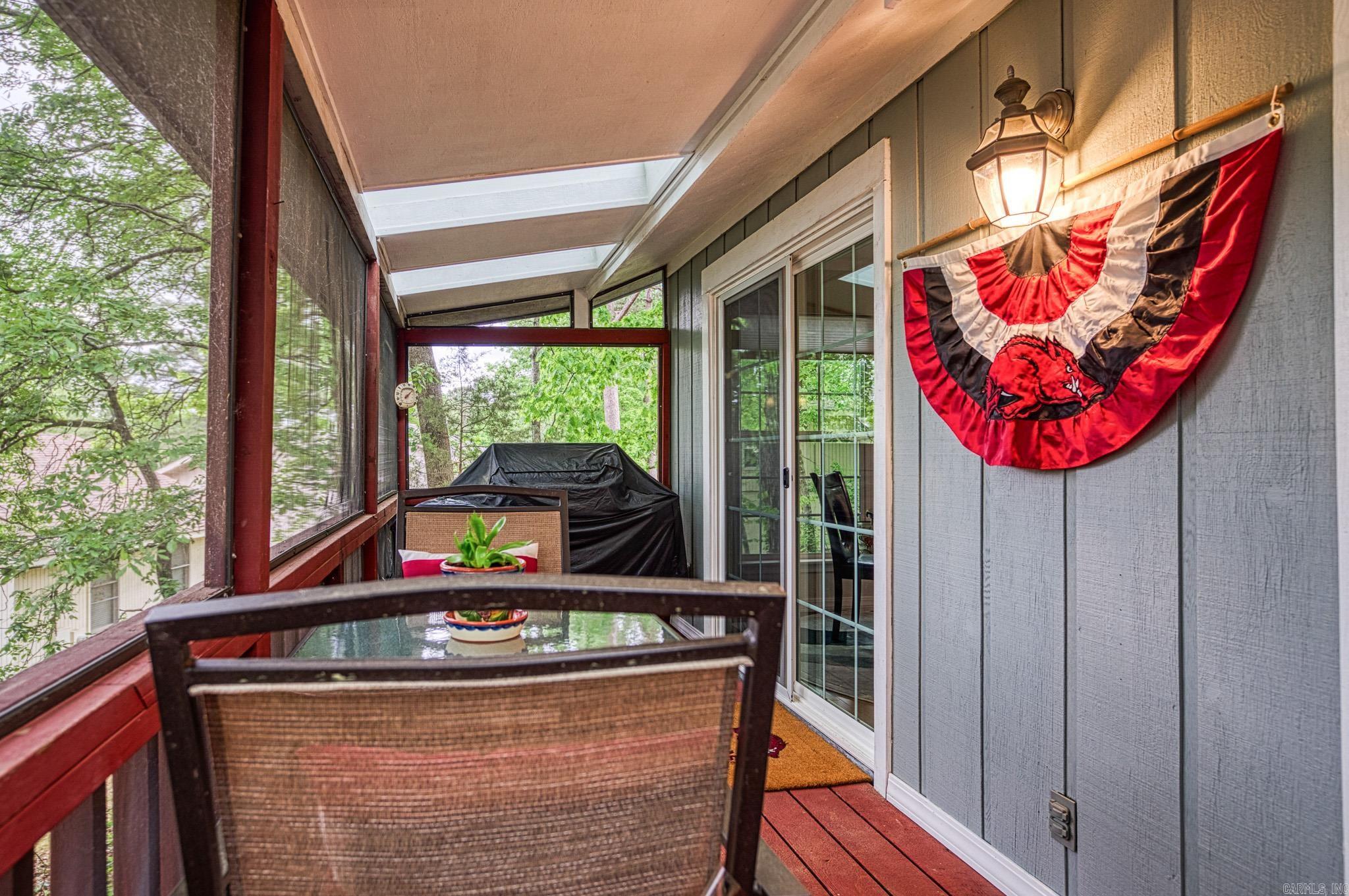 VALENCIA COURTS - Residential