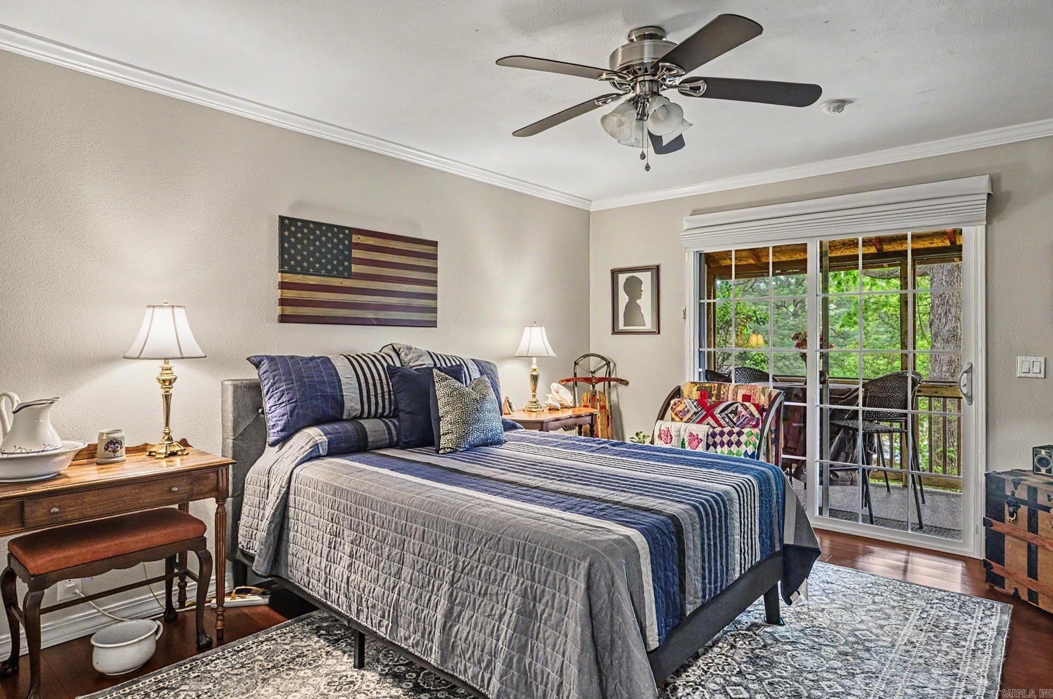 VALENCIA COURTS - Residential