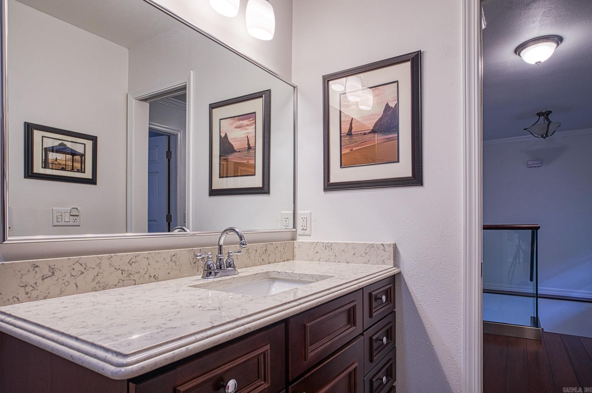 VALENCIA COURTS - Residential