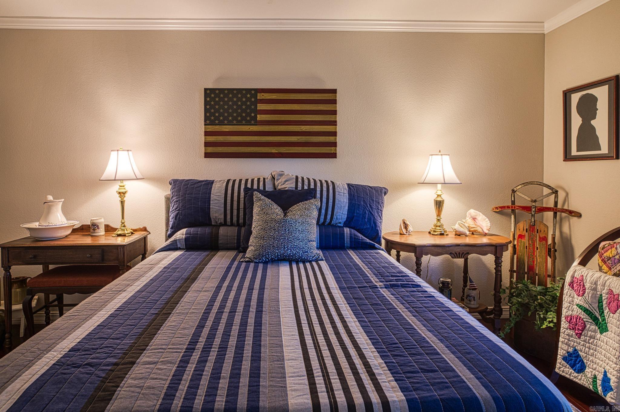 VALENCIA COURTS - Residential