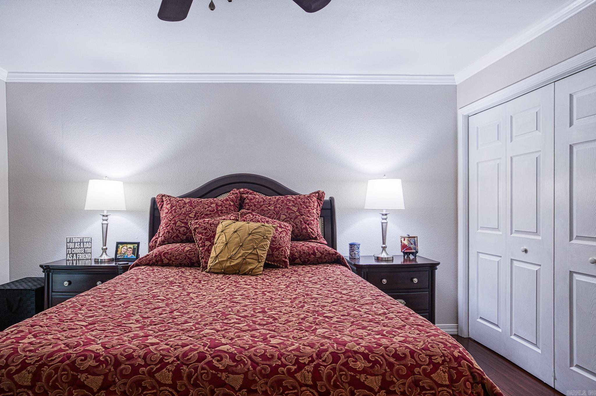 VALENCIA COURTS - Residential