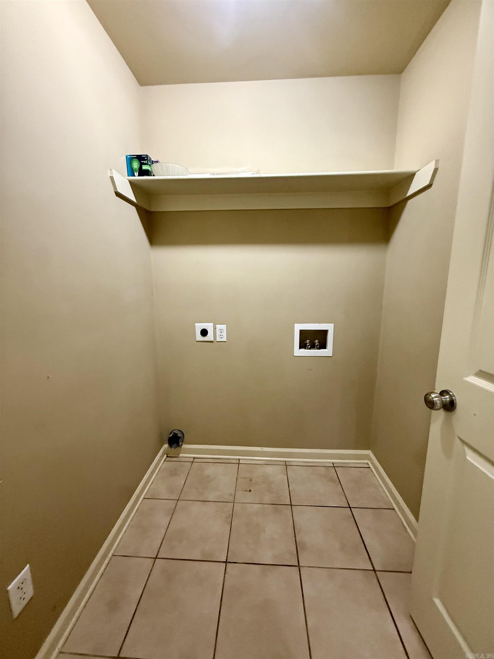 WISTERIA VINEYARD - Residential