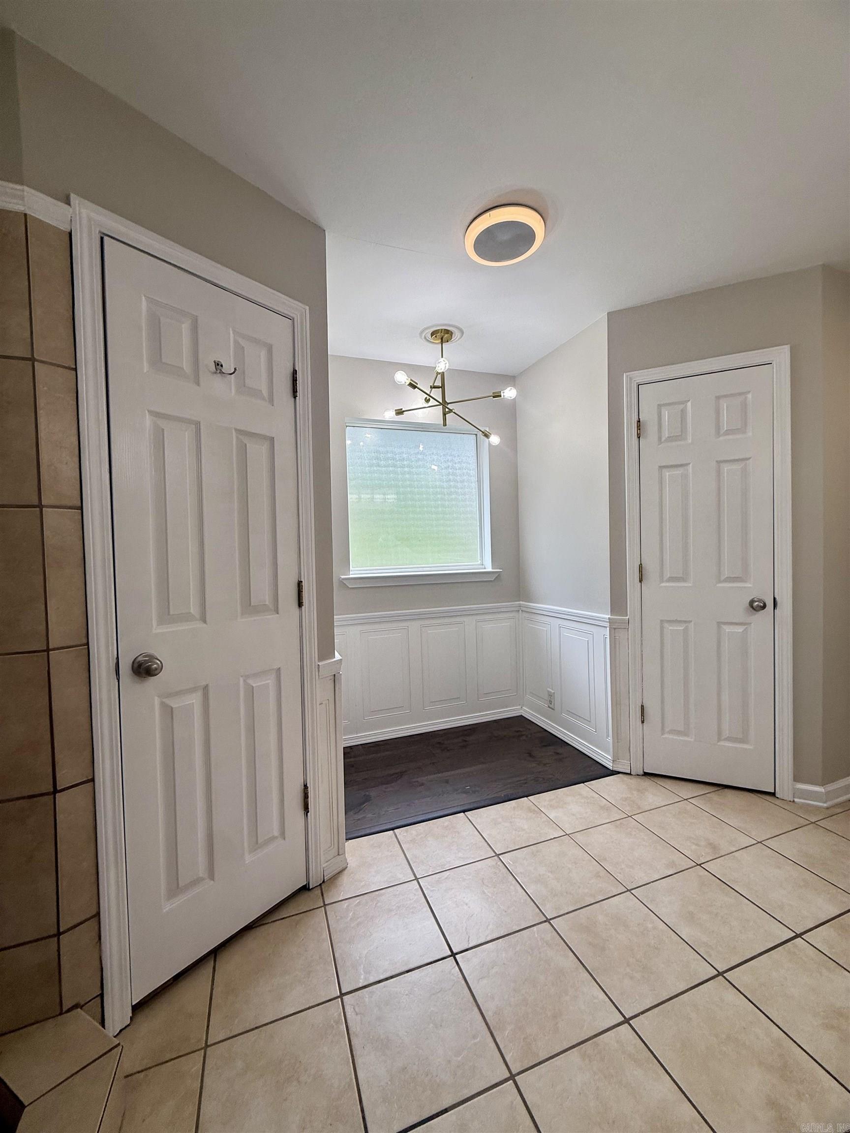 WISTERIA VINEYARD - Residential