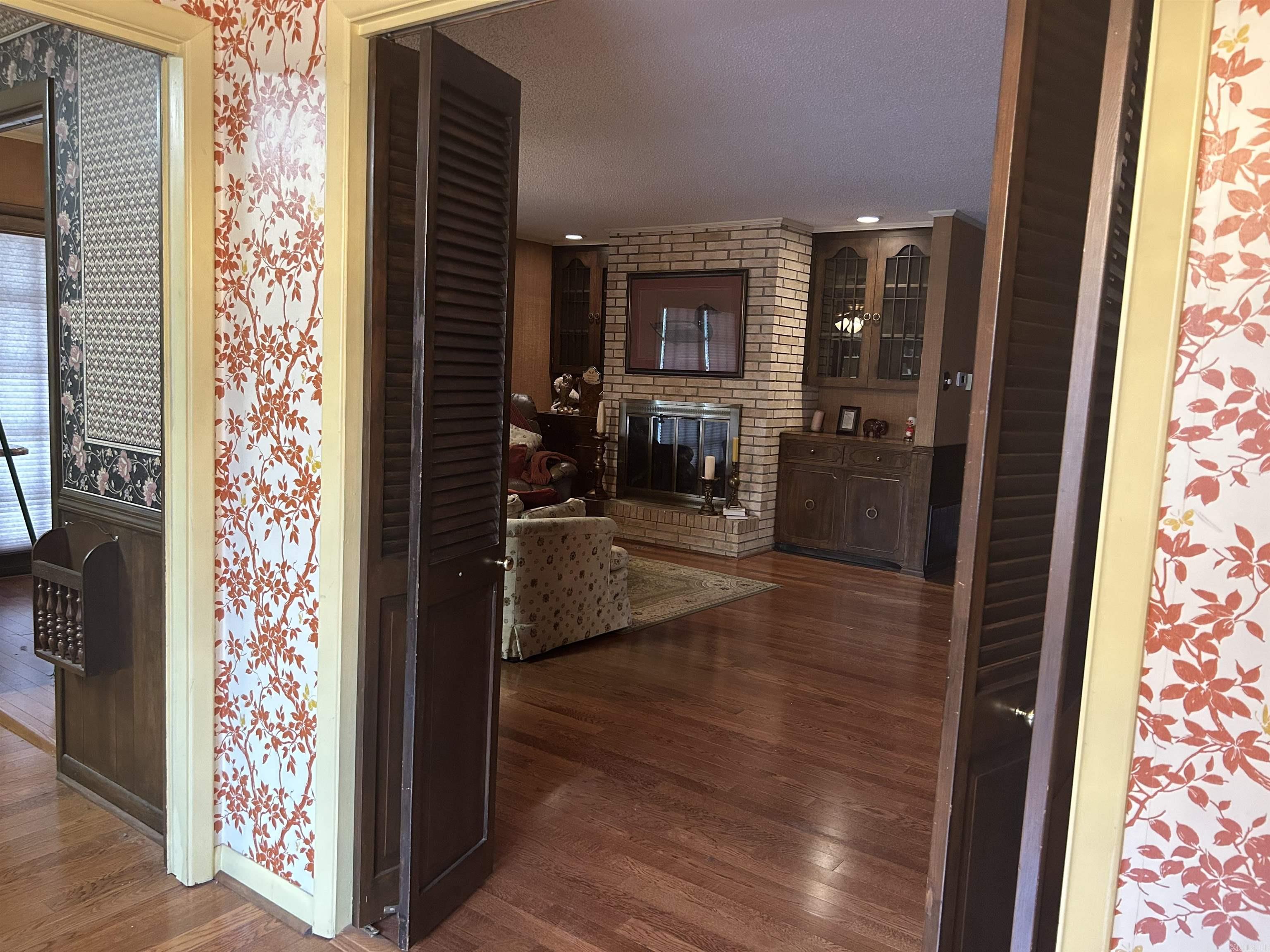 INDIAN HILLS - Residential