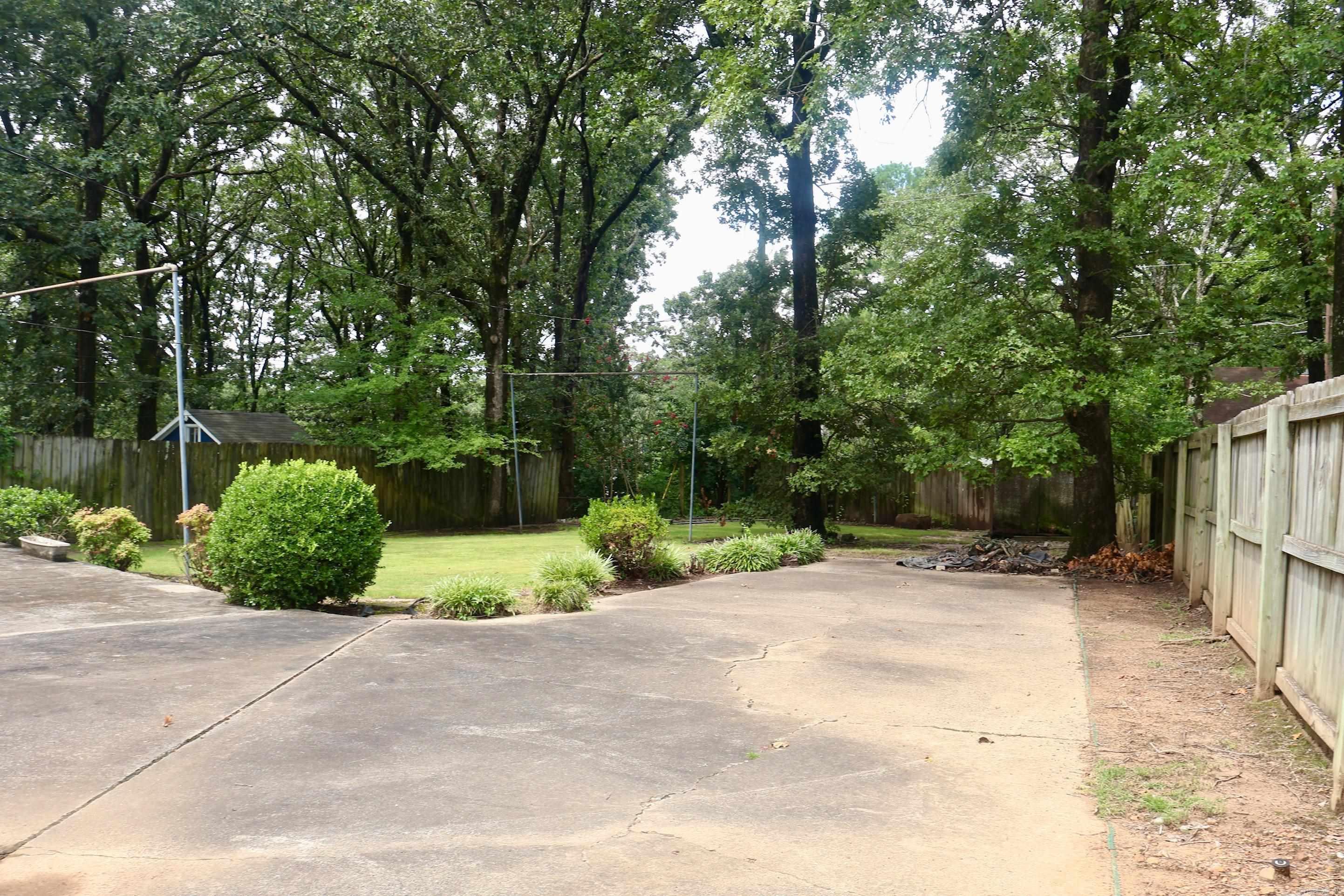 INDIAN HILLS - Residential