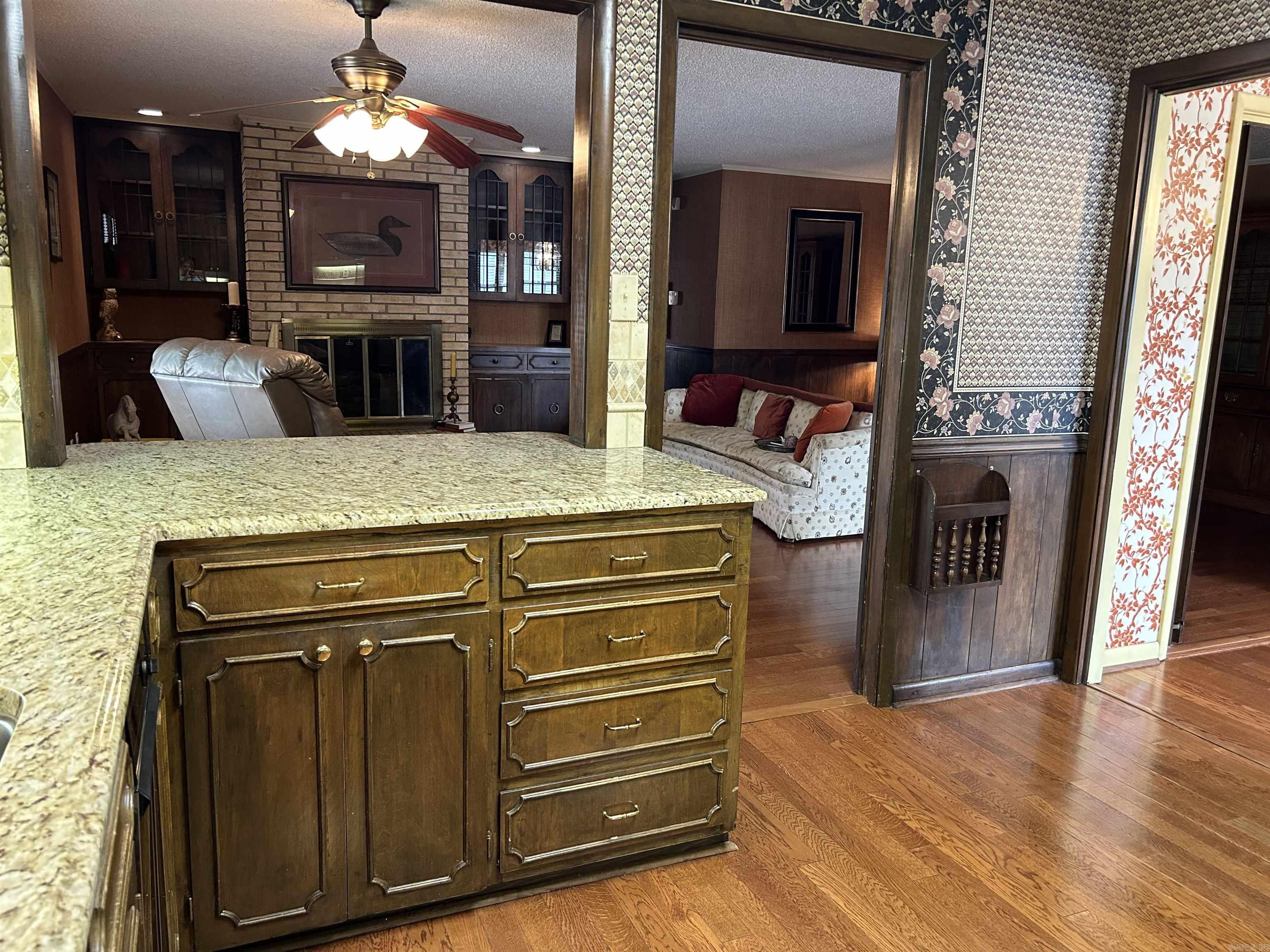 INDIAN HILLS - Residential