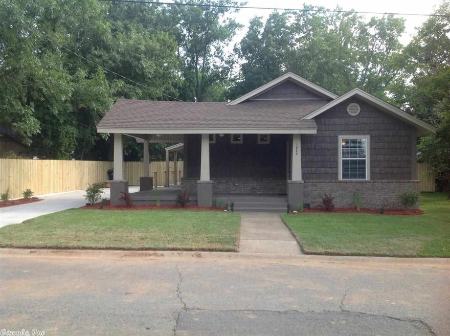 This home is 5 minutes from Hendrix, completely remodeled & updated throughout. New plumbing, electrical, HV/AC. Handscraped hardwood floors, 12x24 ceramic tile in all wet areas. NEW cabinets, with glass tile backsplash, quartz countertops in kitchen and bathrooms. Large bedrooms. Wrap around covered porch with partly covered deck. Over sized backyard w/ private wood fence. Architectural vinyl siding on the front. All new interior and exterior surfaces. Db parking & Lg side gate for boat. Warranty provided.