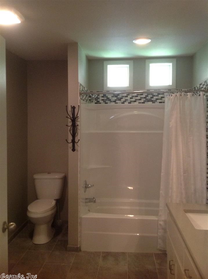 ANGEL CROSSING - Residential