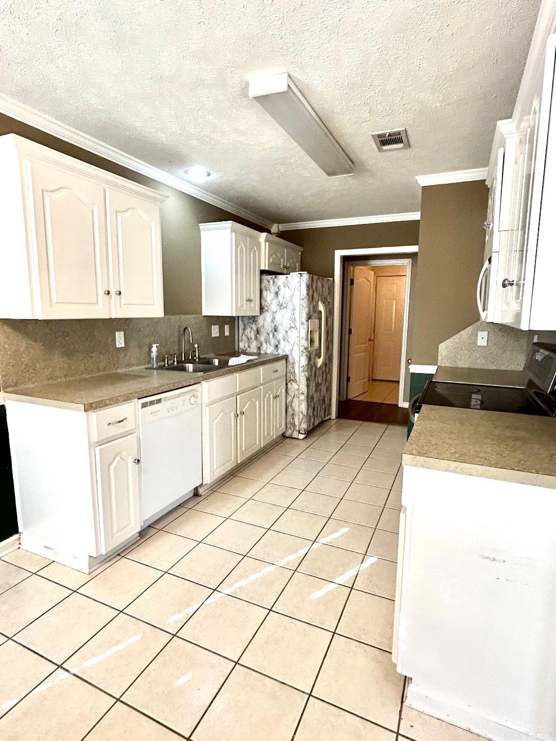 SMITHFIELD - Residential